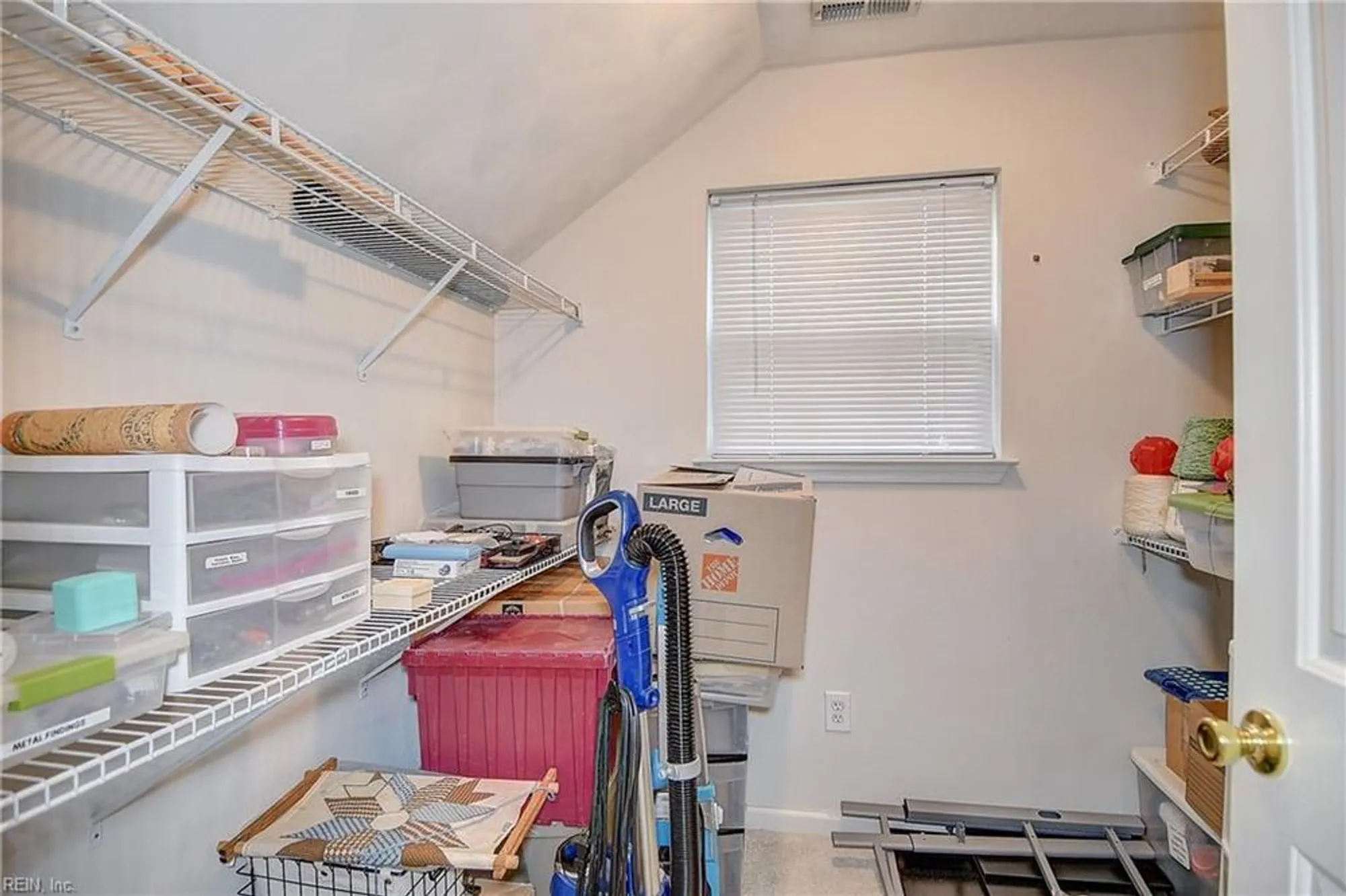 Property Slideshow image 40 of 49 | 3008 looking glass ct, Virginia Beach, VA, 23456