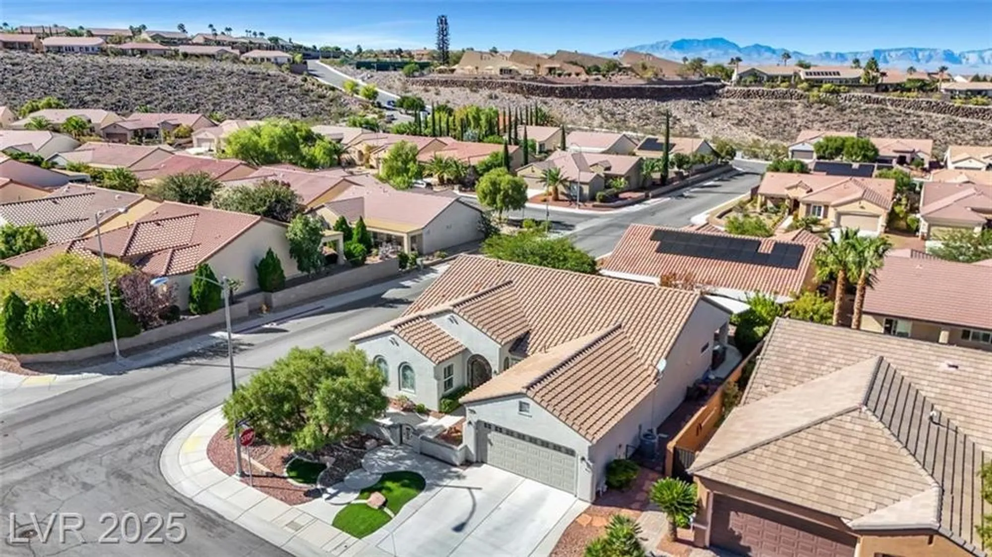Property Slideshow image 9 of 64 | 2255 bannerwood st, Henderson, NV, 89044