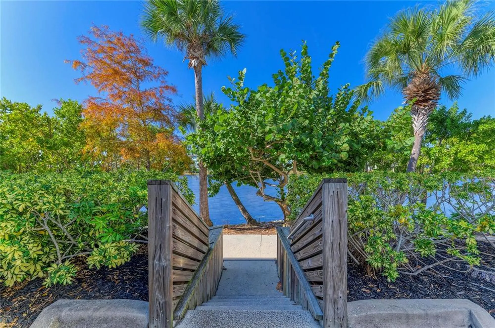 Property Slideshow image 47 of 100 | 348 sapphire lake dr unit 201, Bradenton, FL, 34209