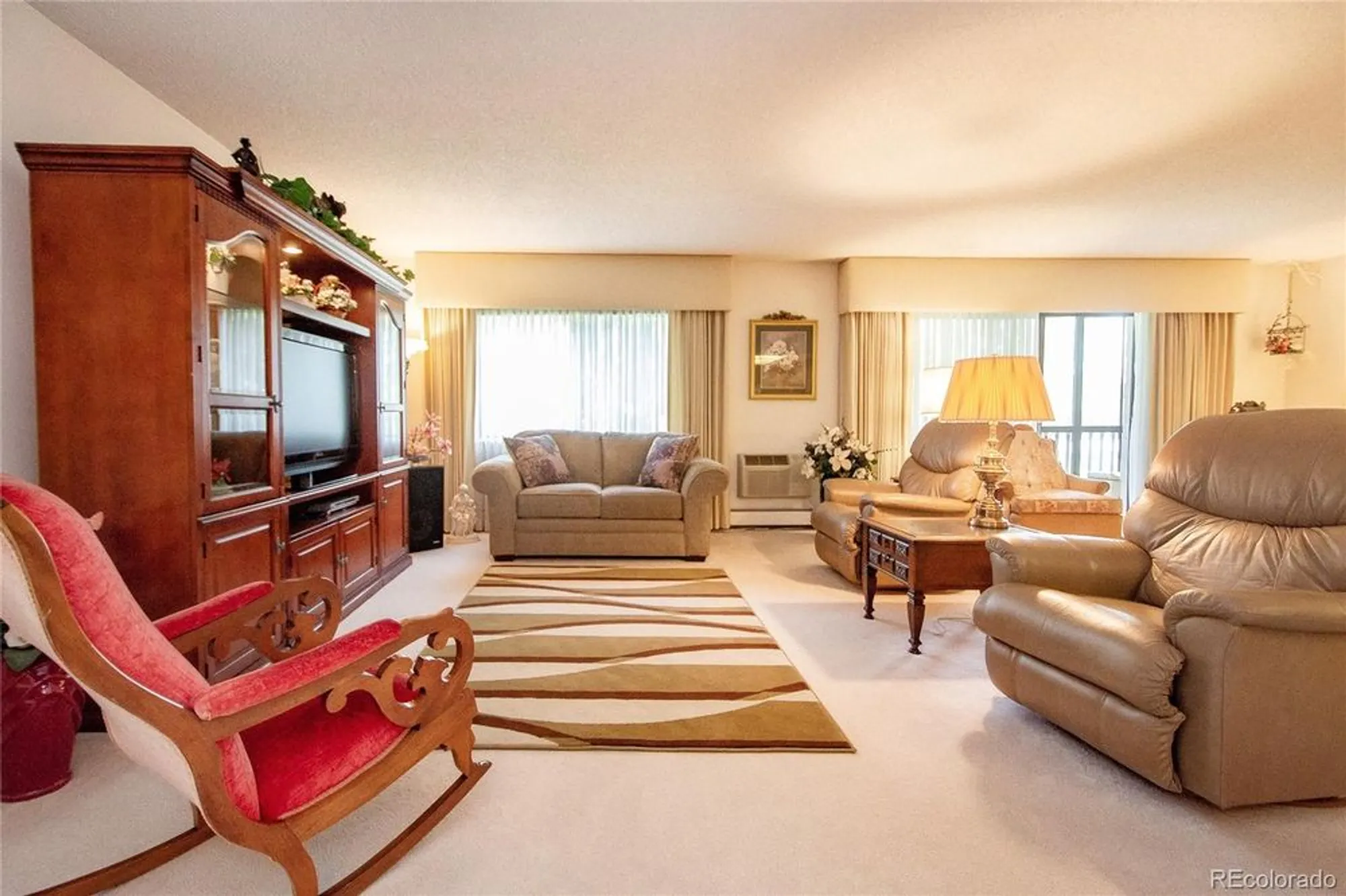 Property Slideshow image 16 of 37 | 14390 e marina dr 202, Aurora, CO, 80014