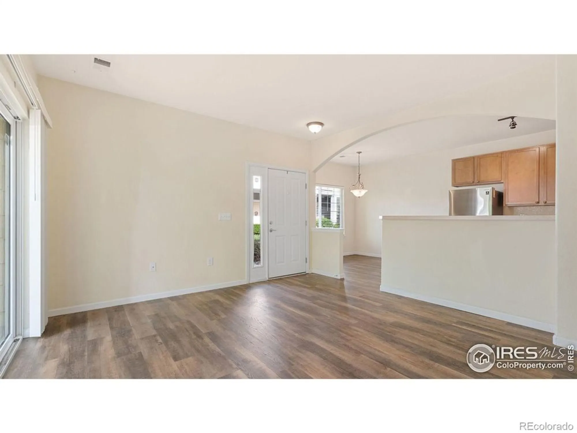 Property Slideshow image 5 of 14 | 4655 hahns peak dr 101, Loveland, CO, 80538