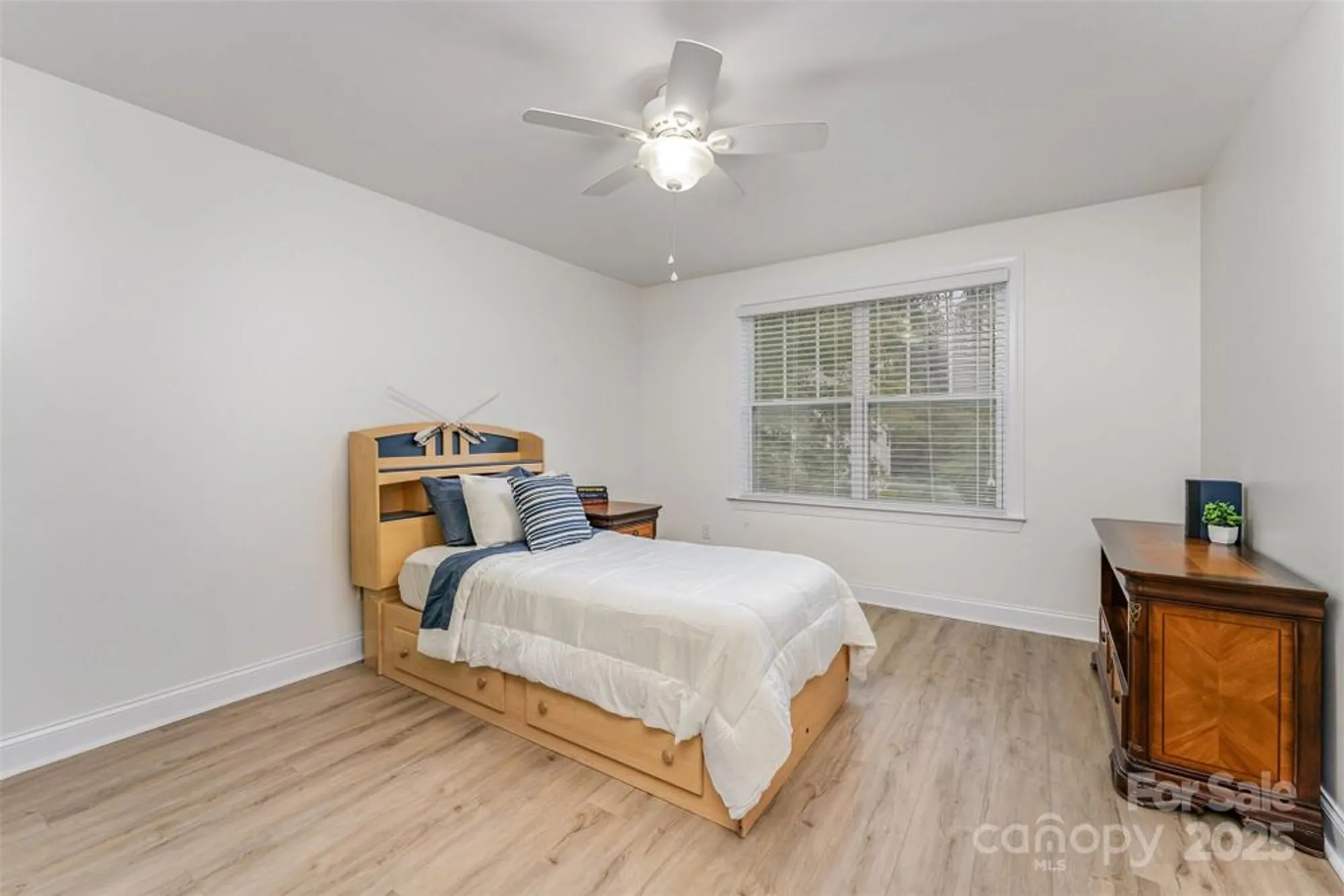 Property Slideshow image 24 of 46 | 131 canoe pole ln, Mooresville, NC, 28117