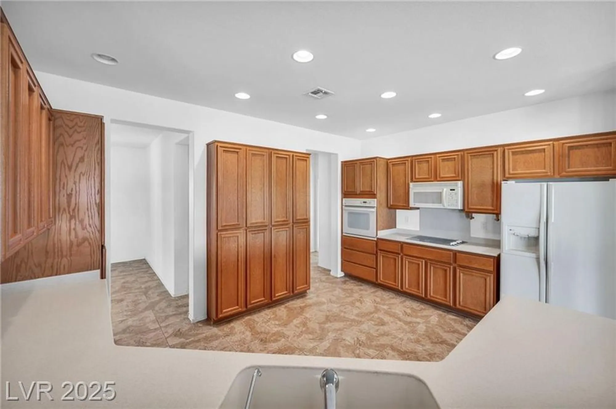 Property Slideshow image 21 of 71 | 2567 evening sky dr, Henderson, NV, 89052