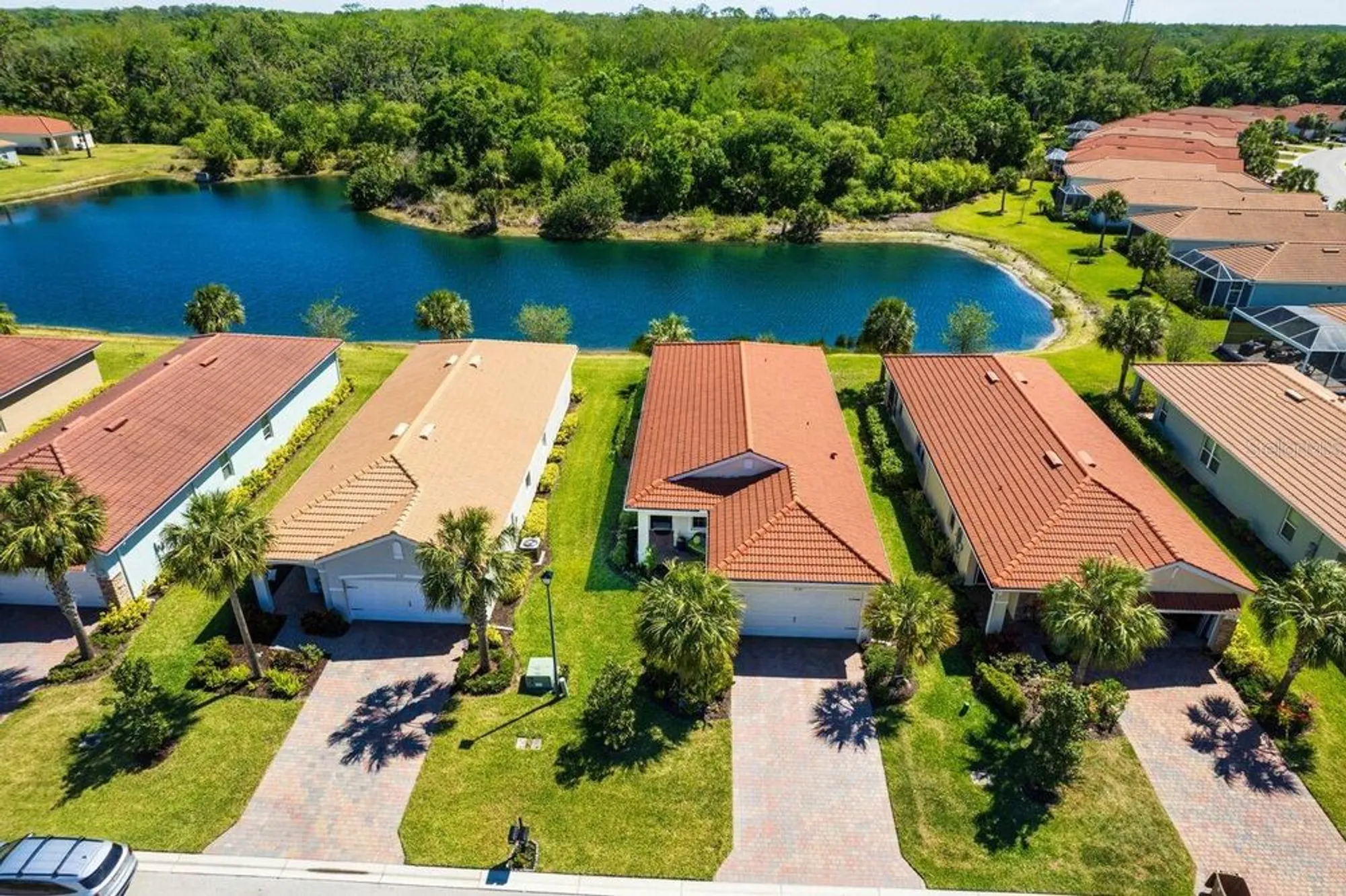 Property Slideshow image 1 of 35 | 2130 summersweet dr, Alva, FL, 33920