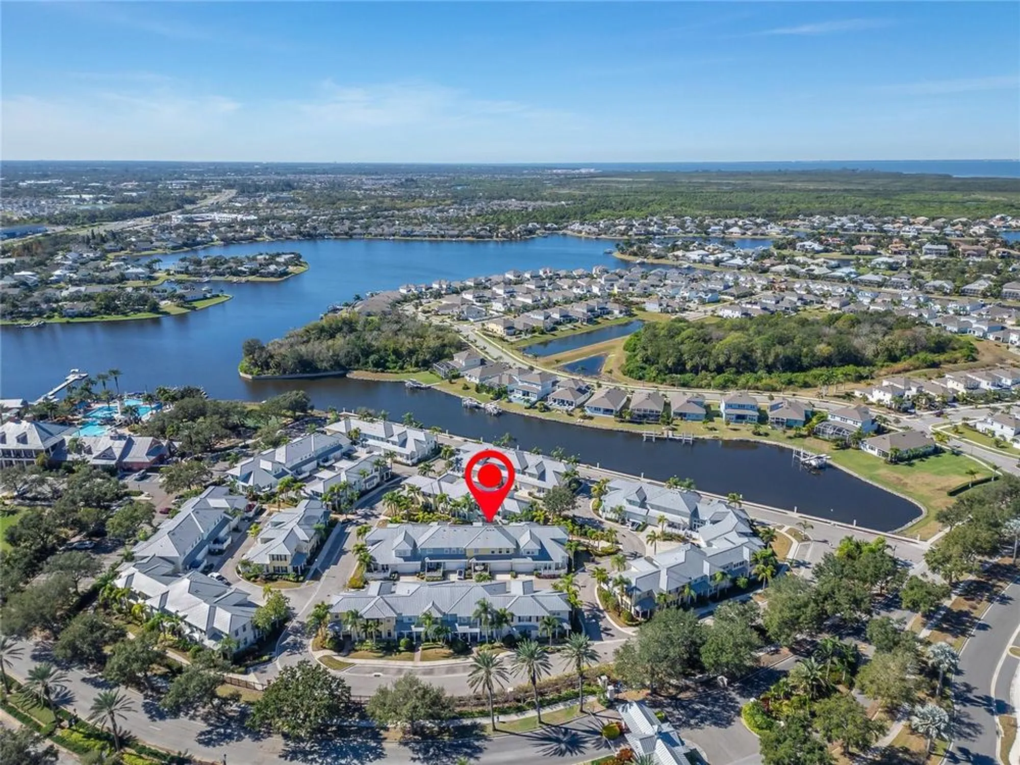 Property Slideshow image 79 of 90 | 114 aberdeen pond dr, Apollo Beach, FL, 33572