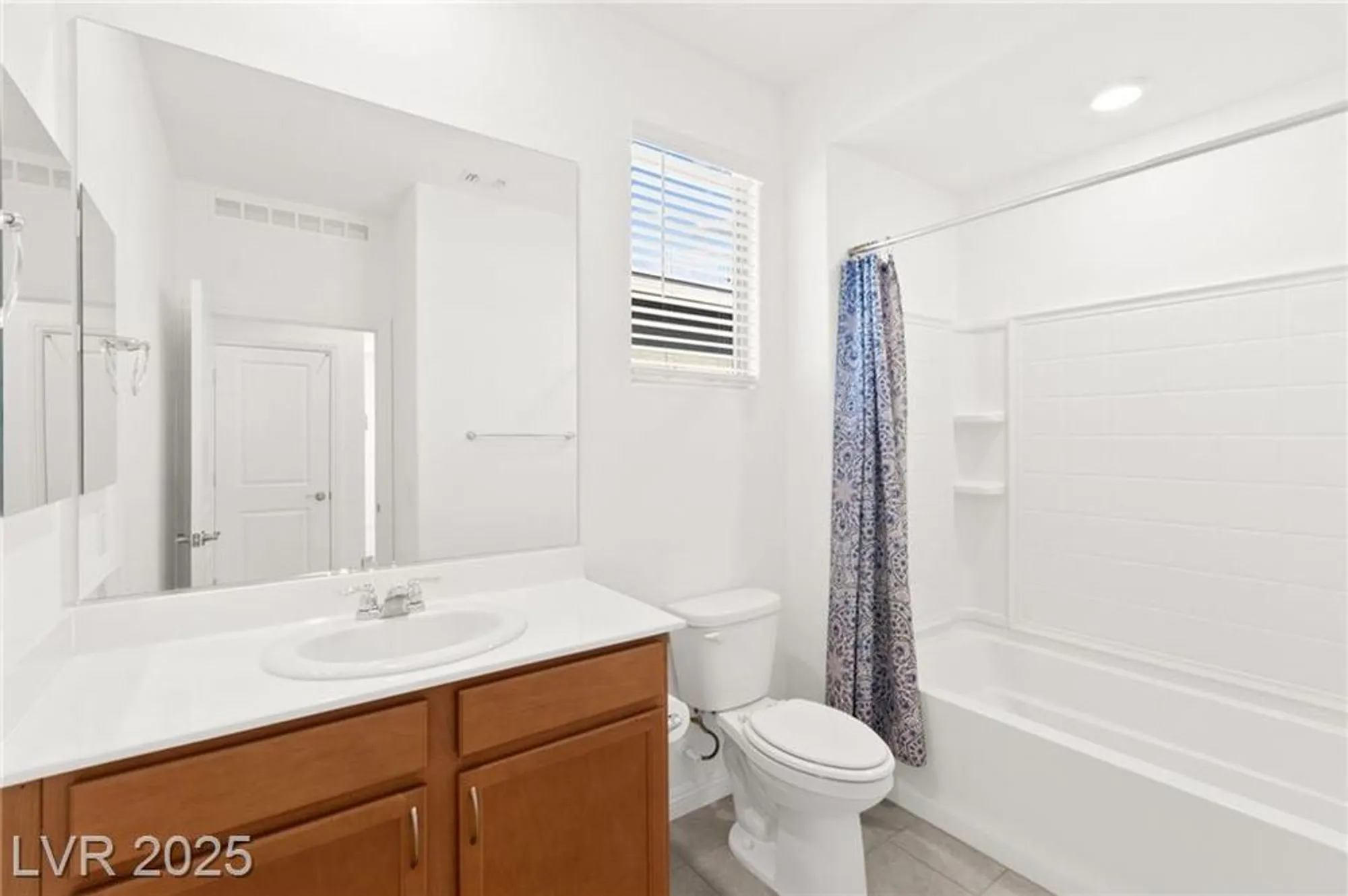 Property Slideshow image 23 of 29 | 2384 albury ave, North Las Vegas, NV, 89086