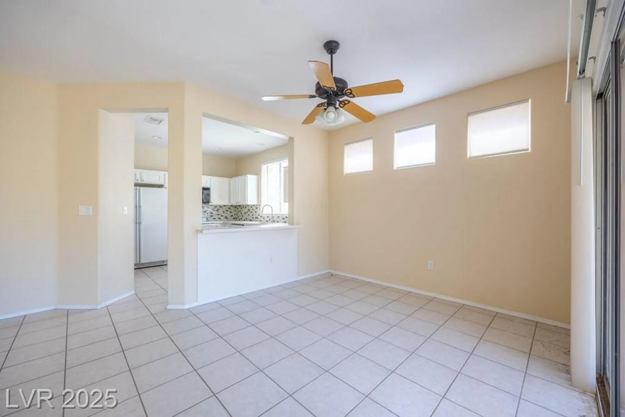 Property Slideshow image 10 of 36 | 2125 capestone st, Las Vegas, NV, 89134