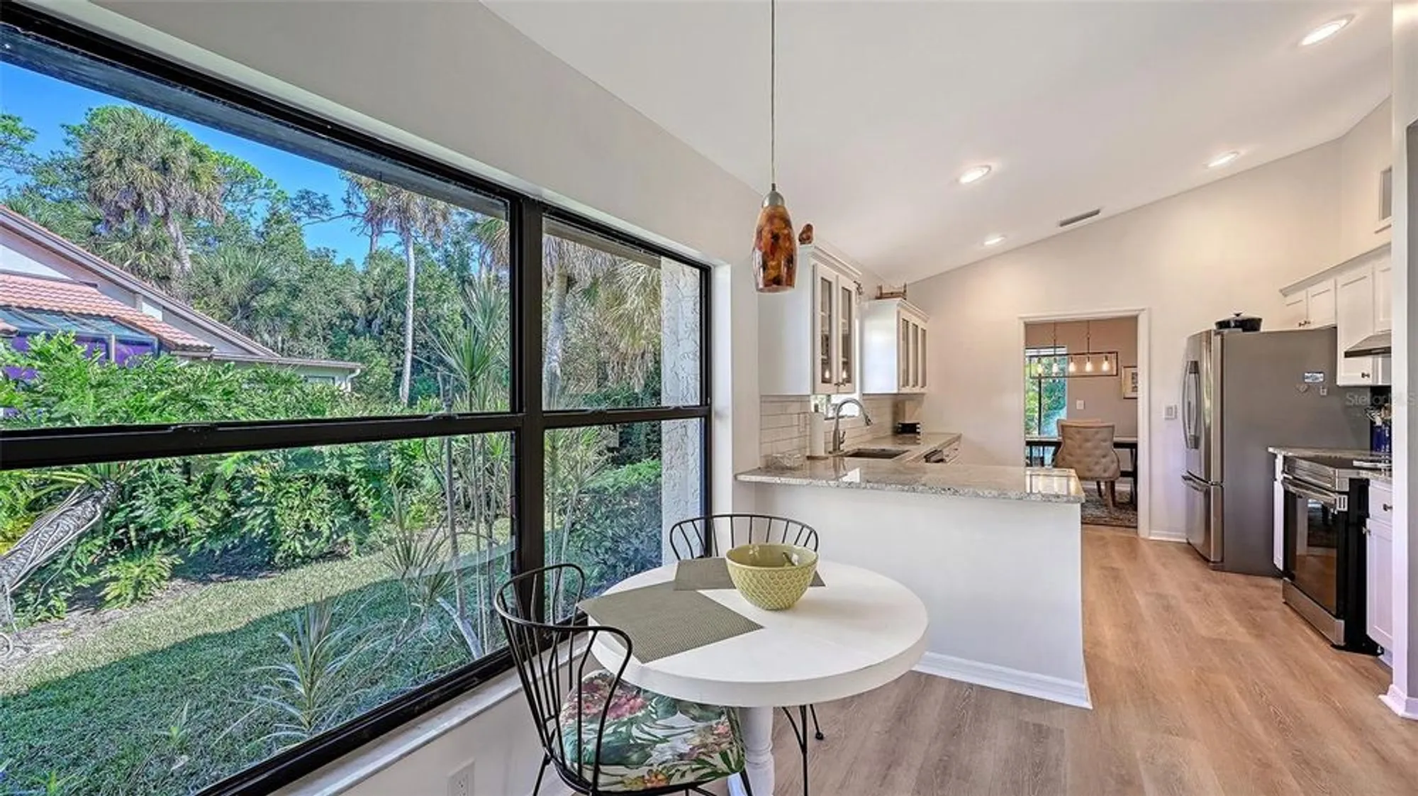 Property Slideshow image 23 of 49 | 7360 oak moss dr # 4, Sarasota, FL, 34241