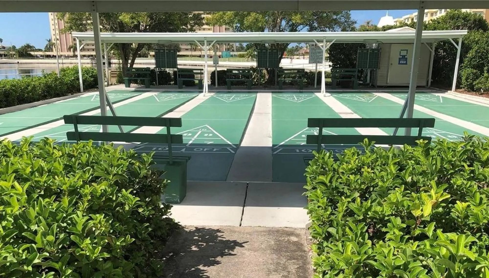 Property Slideshow image 24 of 31 | 4725 cove cir apt 207, Saint Petersburg, FL, 33708