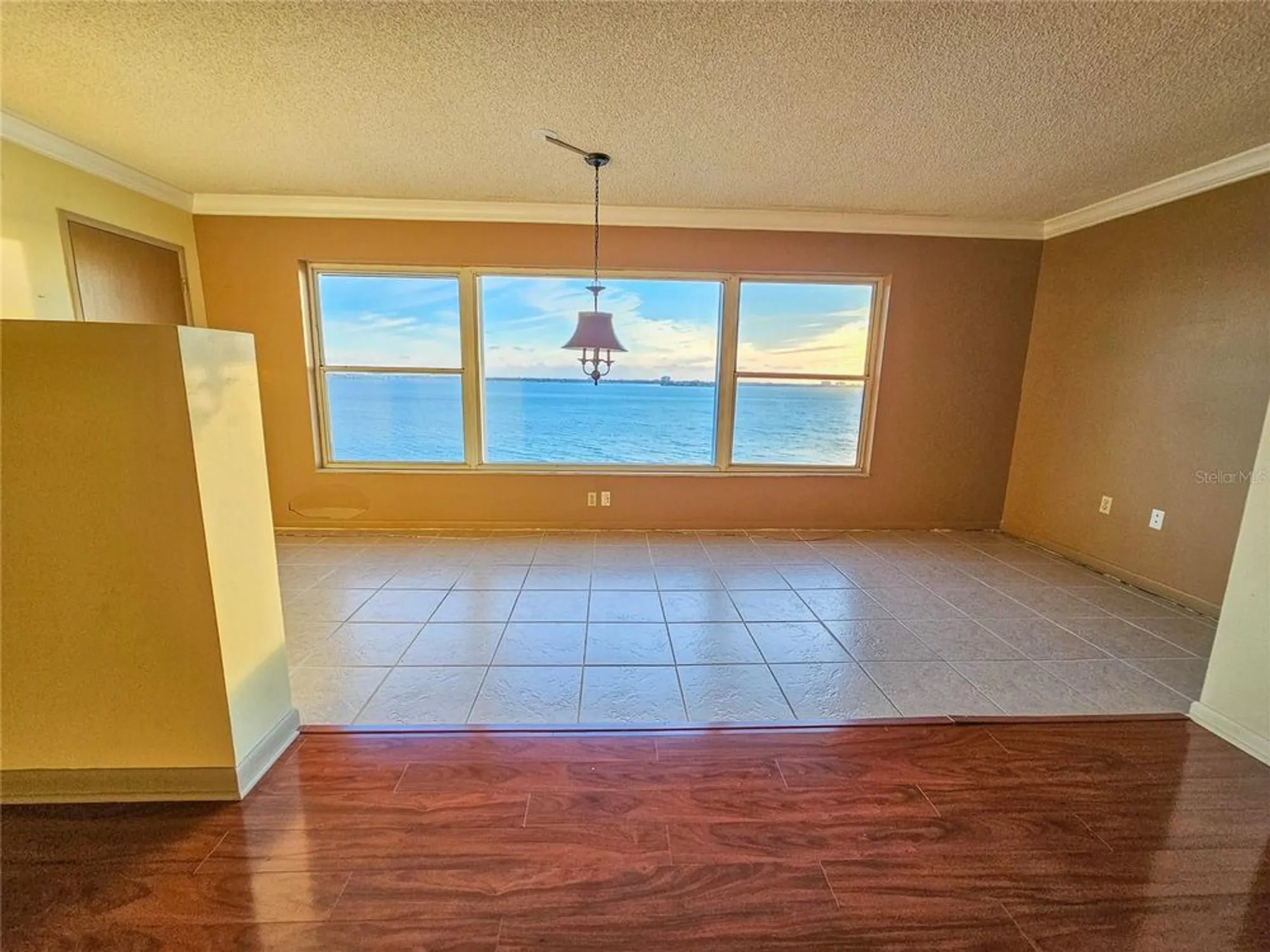 Property Slideshow image 8 of 35 | 5980 shore blvd 904, Gulfport, FL, 33707