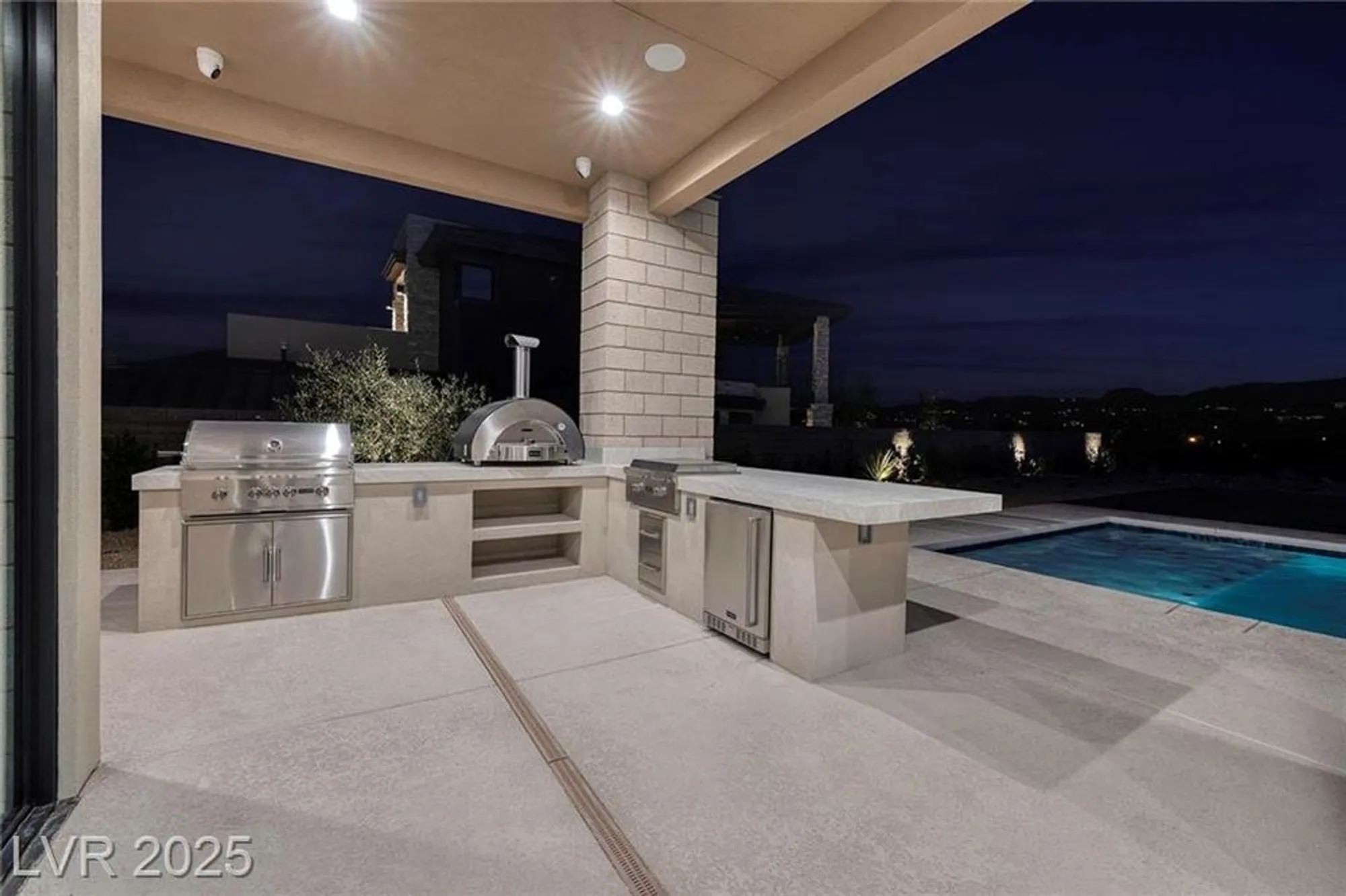 Property Slideshow image 47 of 65 | 37 reflection shores ln, Henderson, NV, 89011