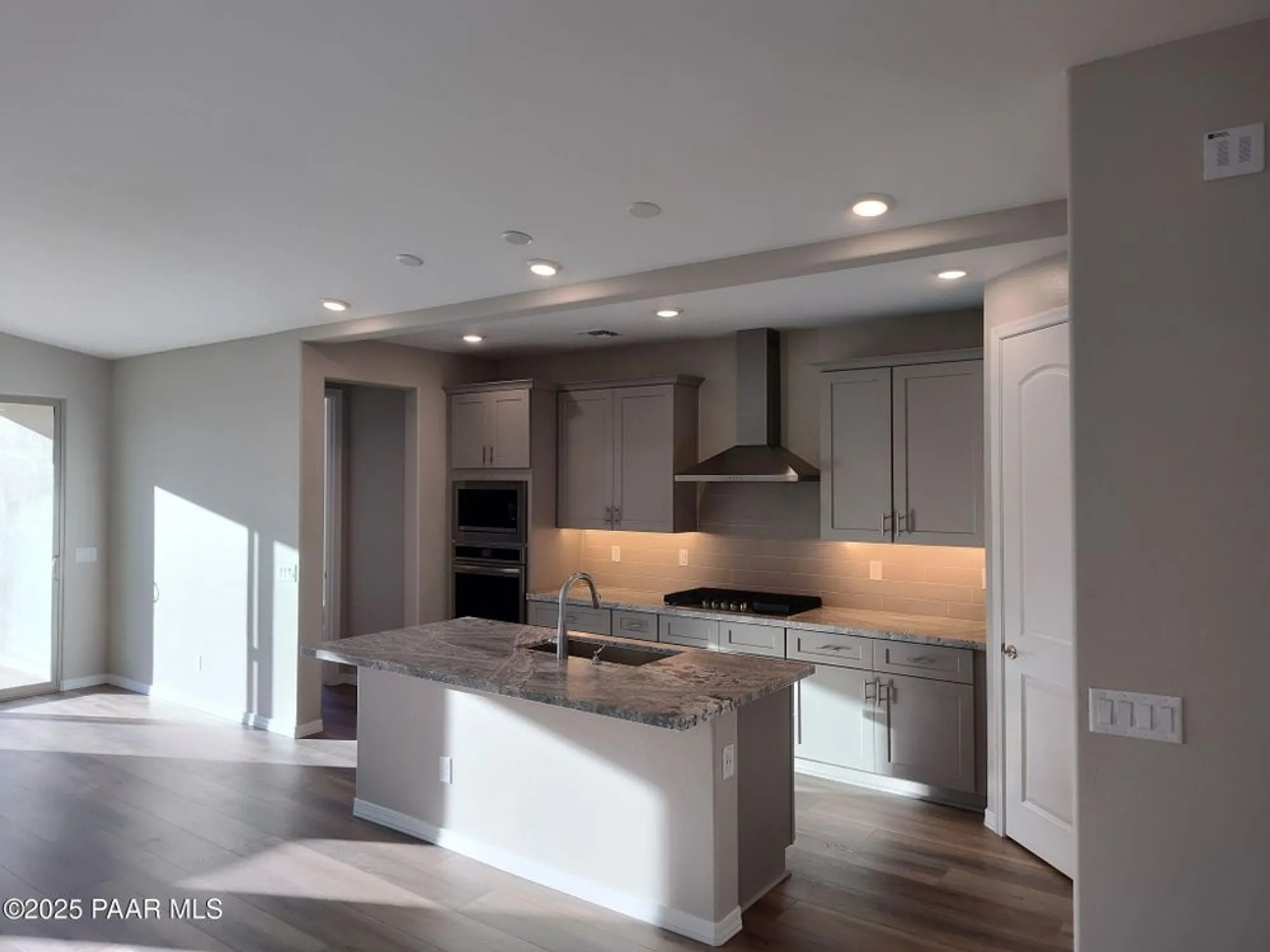 Property Slideshow image 4 of 14 | 7627 e turnberry dr, Prescott Valley, AZ, 86315