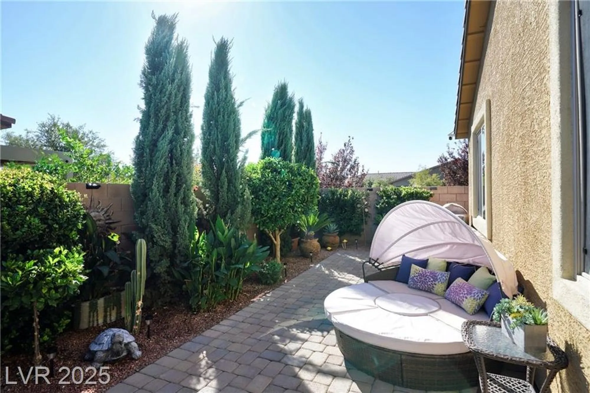 Property Slideshow image 20 of 68 | 1844 wolfcreek falls ct, Henderson, NV, 89044