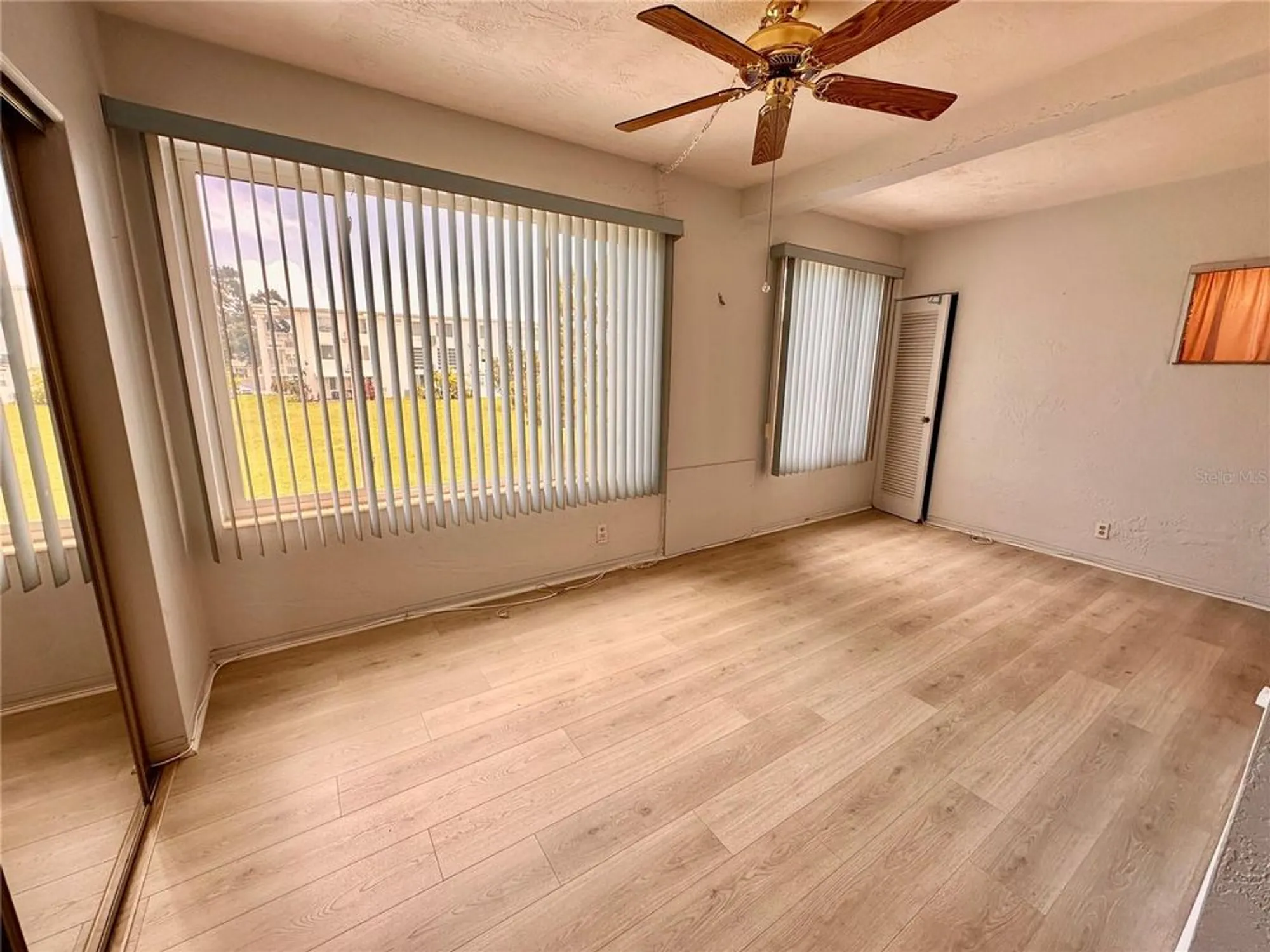 Property Slideshow image 9 of 39 | 2434 australia way 38, Clearwater, FL, 33763