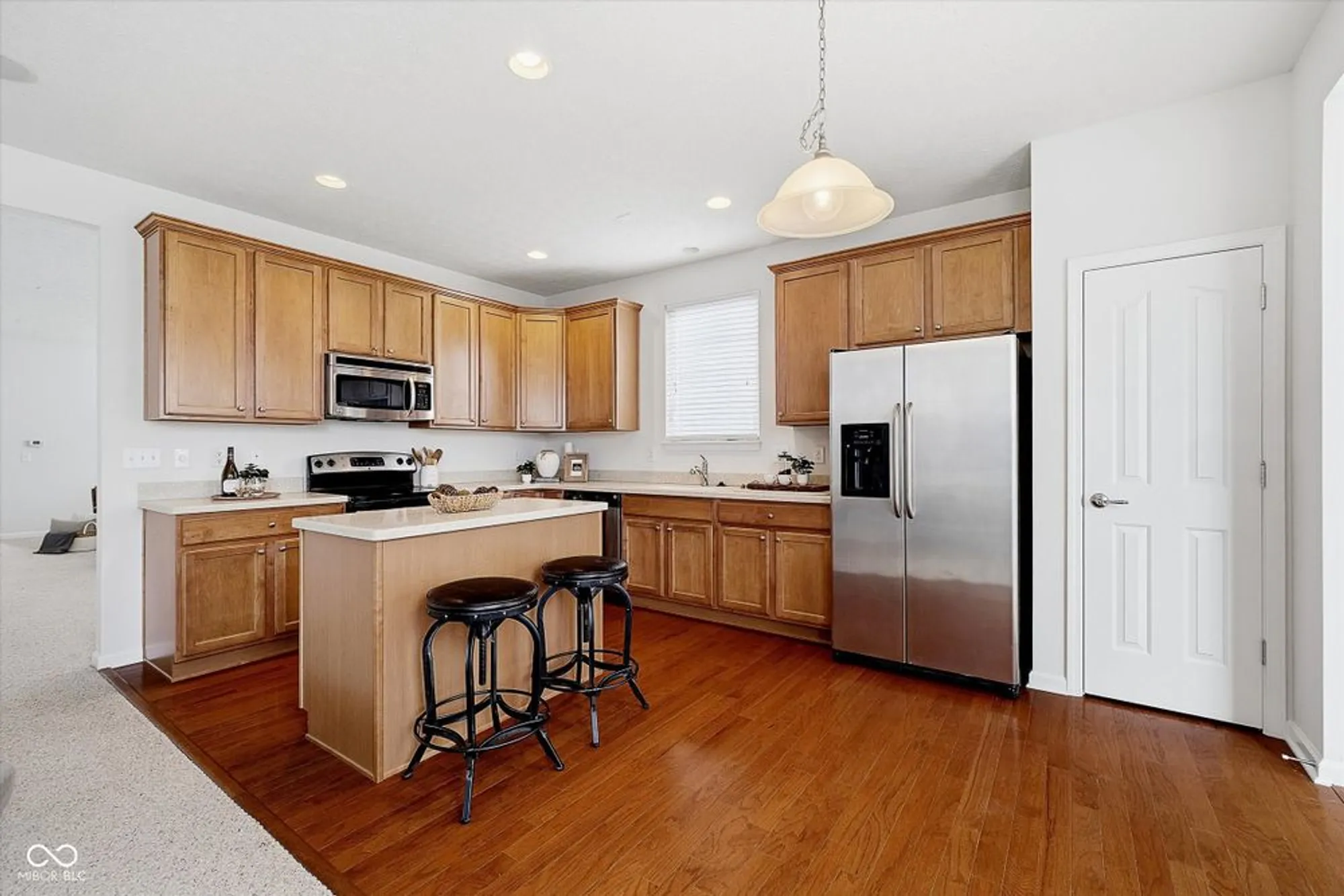 Property Slideshow image 12 of 42 | 12766 winery way, Fishers, IN, 46037