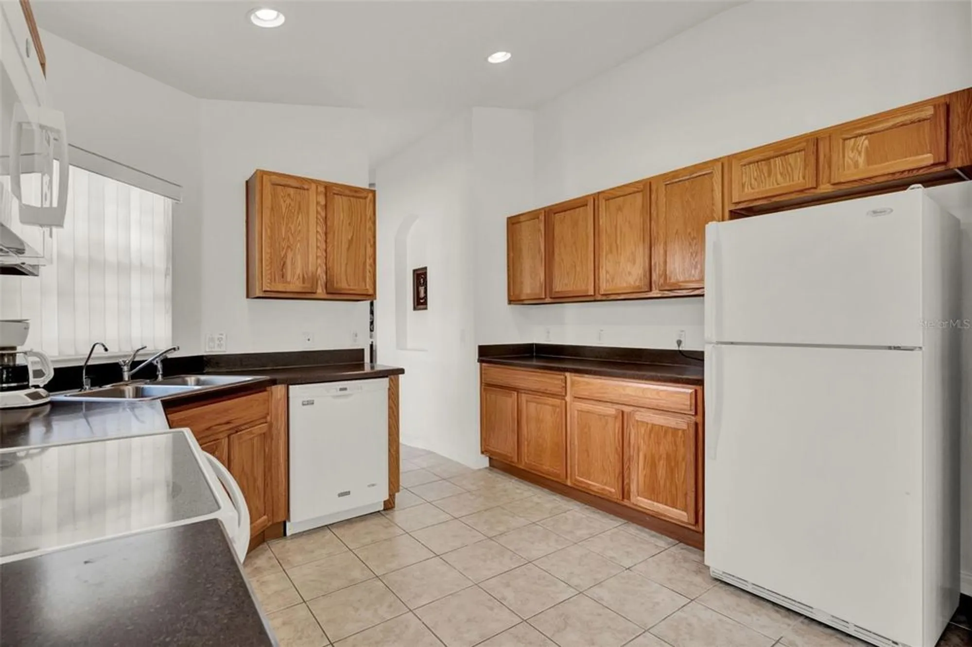 Property Slideshow image 14 of 34 | 448 grand canal dr, Kissimmee, FL, 34759