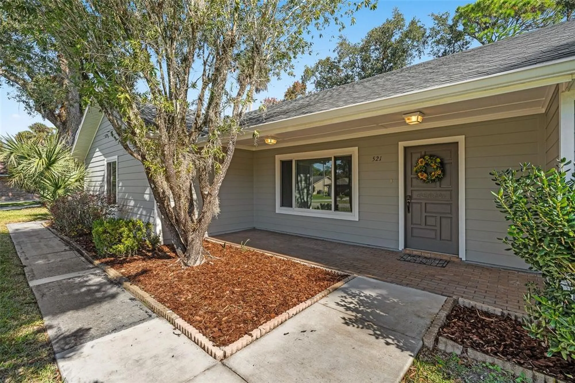 Property Slideshow image 4 of 48 | 521 pelican bay dr, Daytona Beach, FL, 32119