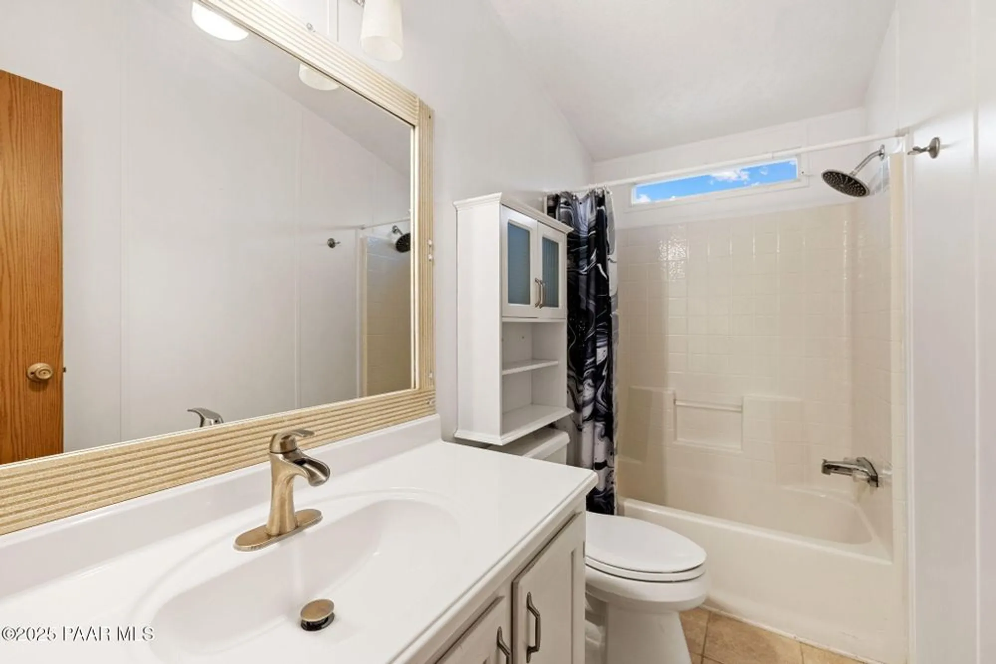 Property Slideshow image 14 of 17 | 2486 hilltop rd, Prescott, AZ, 86301