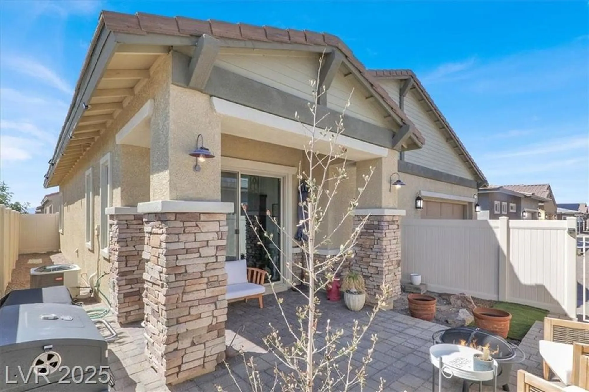 Property Slideshow image 27 of 45 | 727 chopin hills st, Henderson, NV, 89011