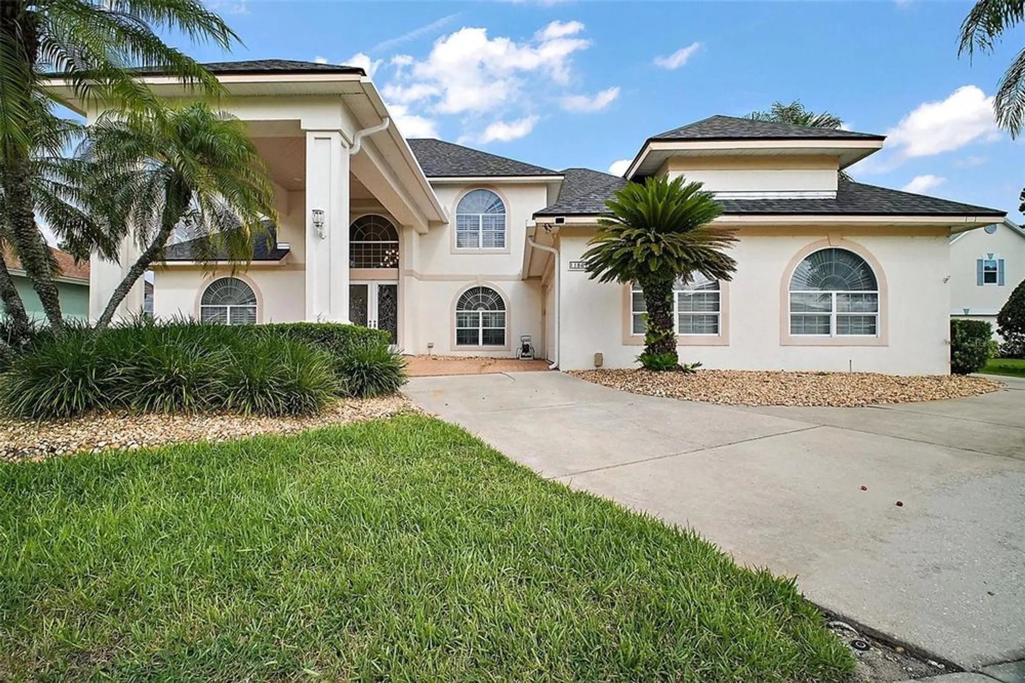 Property Slideshow image 4 of 80 | 1861 edgewater dr, Mount Dora, FL, 32757