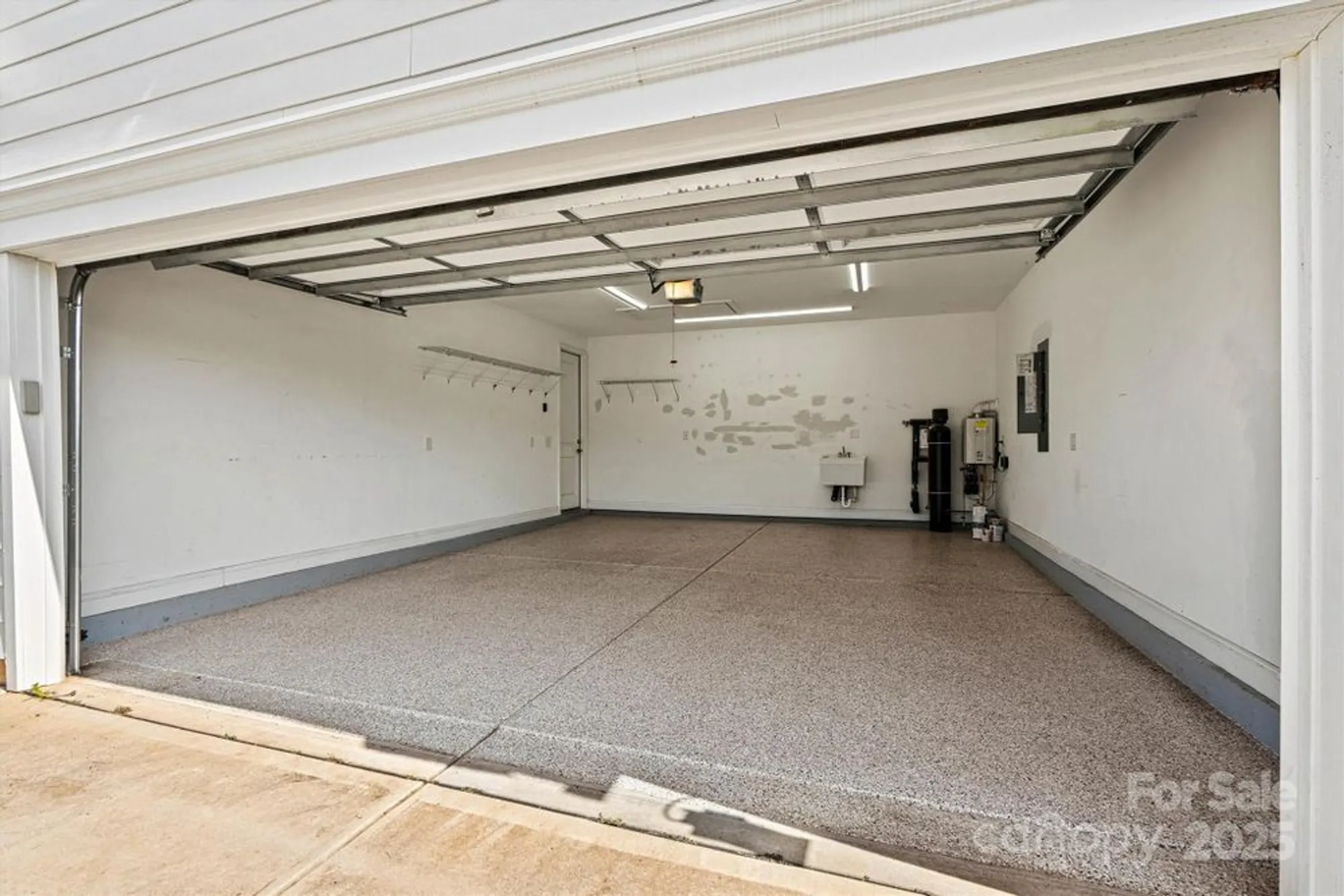 Property Slideshow image 33 of 47 | 7315 surprise ct, Charlotte, NC, 28215