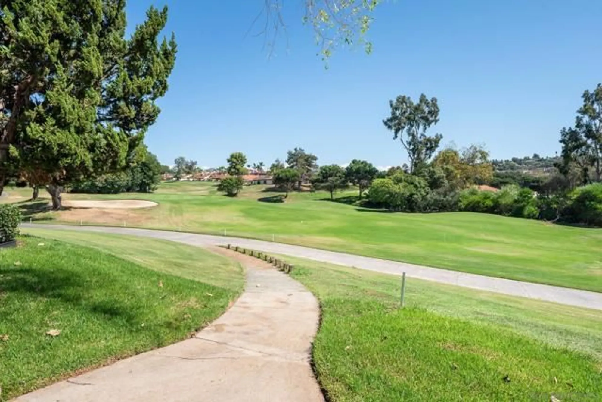 Property Slideshow image 20 of 28 | 12565 oaks north dr 115, San Diego, CA, 92128