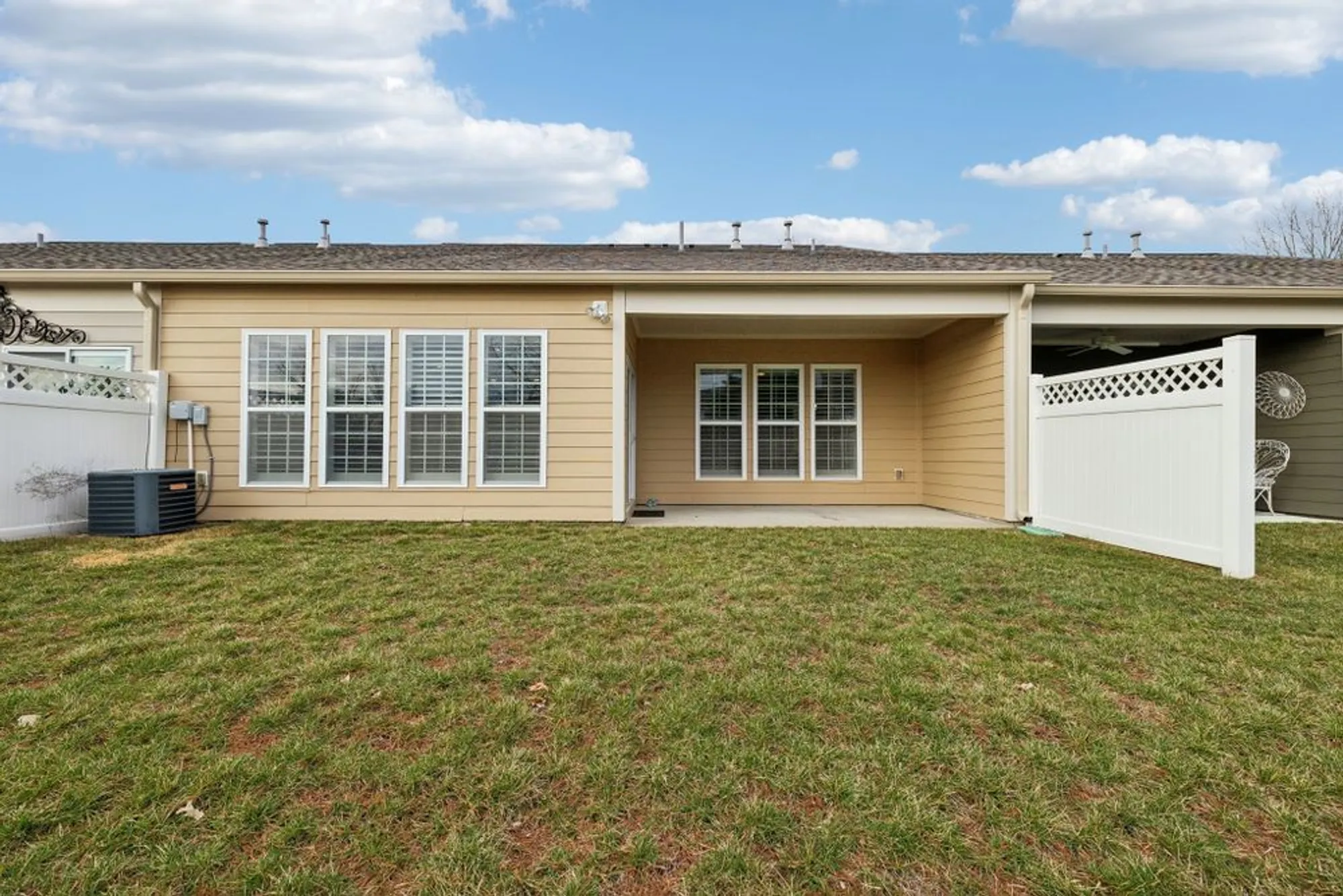 Property Slideshow image 26 of 37 | 157 old towne dr, Mount Juliet, TN, 37122