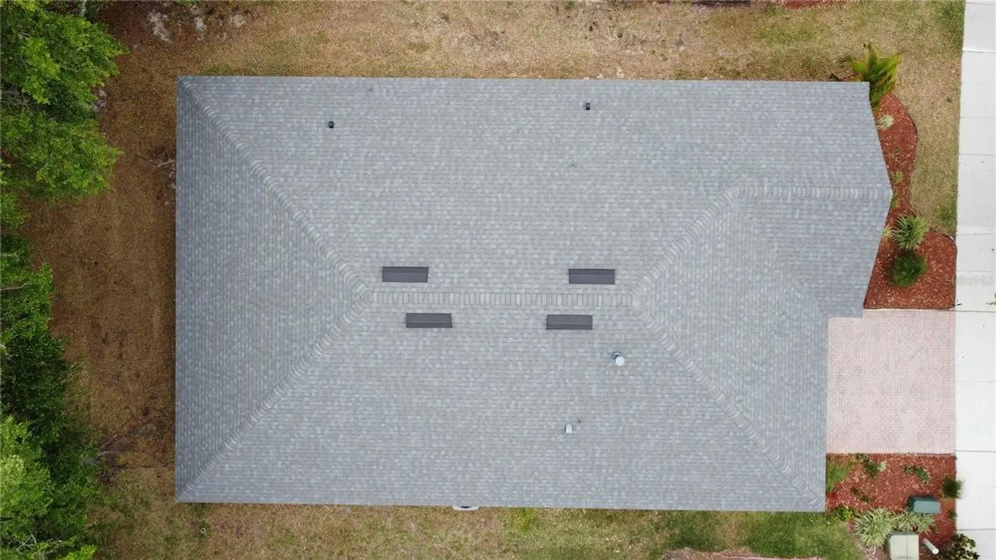 Property Slideshow image 54 of 78 | 135 crepe myrtle dr, Groveland, FL, 34736