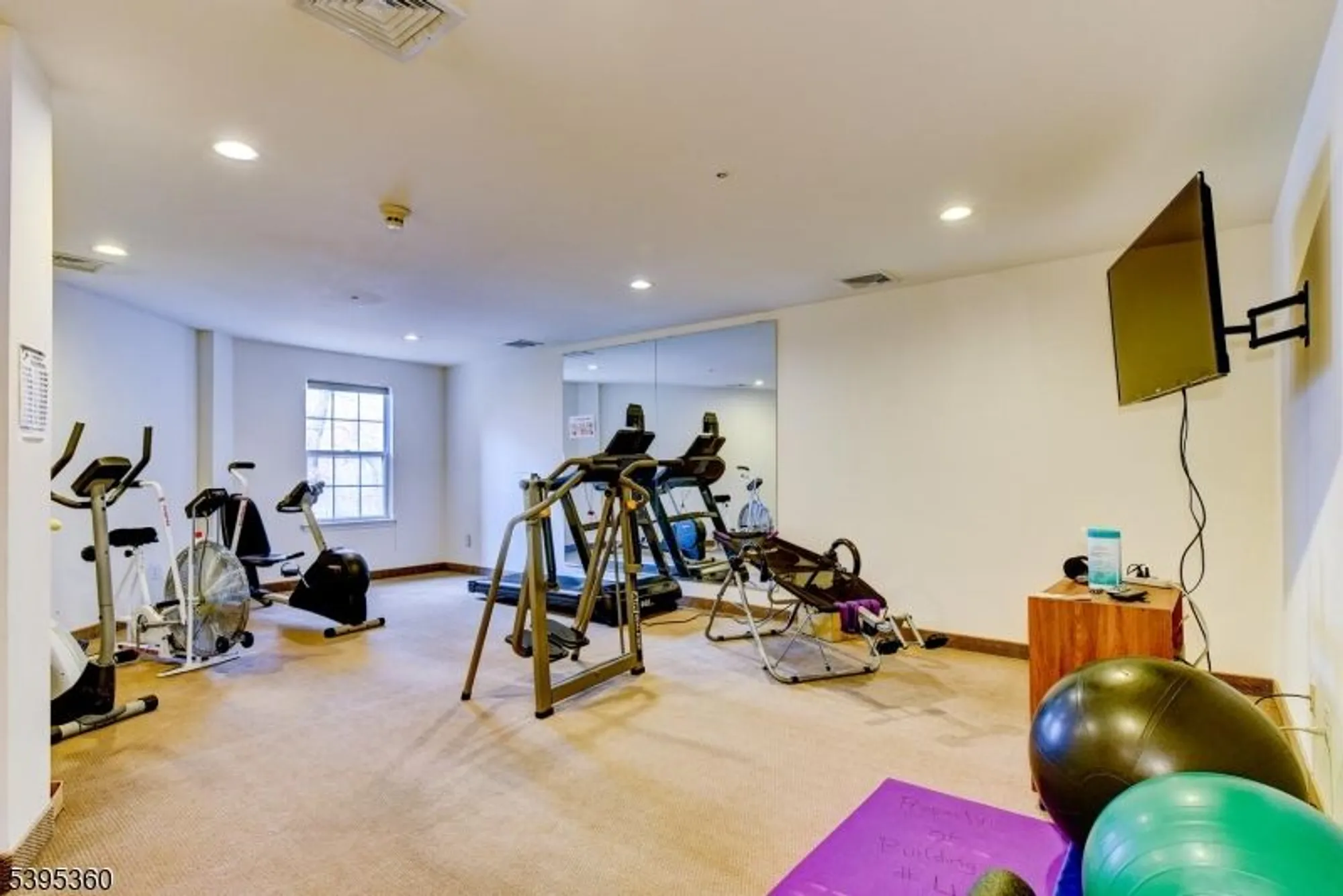 Property Slideshow image 30 of 39 | 4 richmond rd 216, West Milford, NJ, 07480