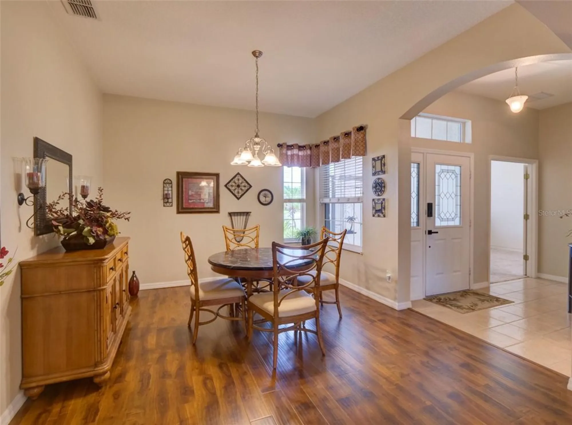 Property Slideshow image 5 of 30 | 25301 forest oak ct, Leesburg, FL, 34748