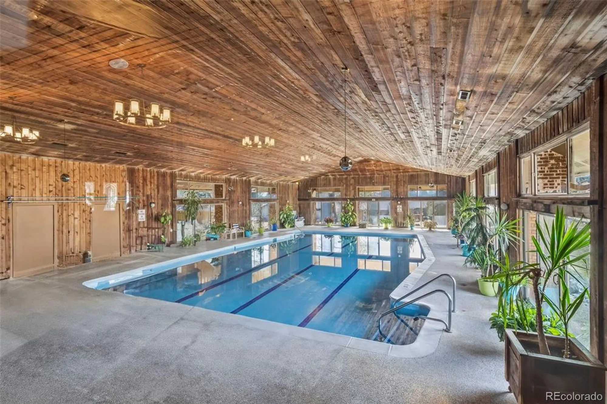 Property Slideshow image 23 of 30 | 19 douglas dr, Broomfield, CO, 80020