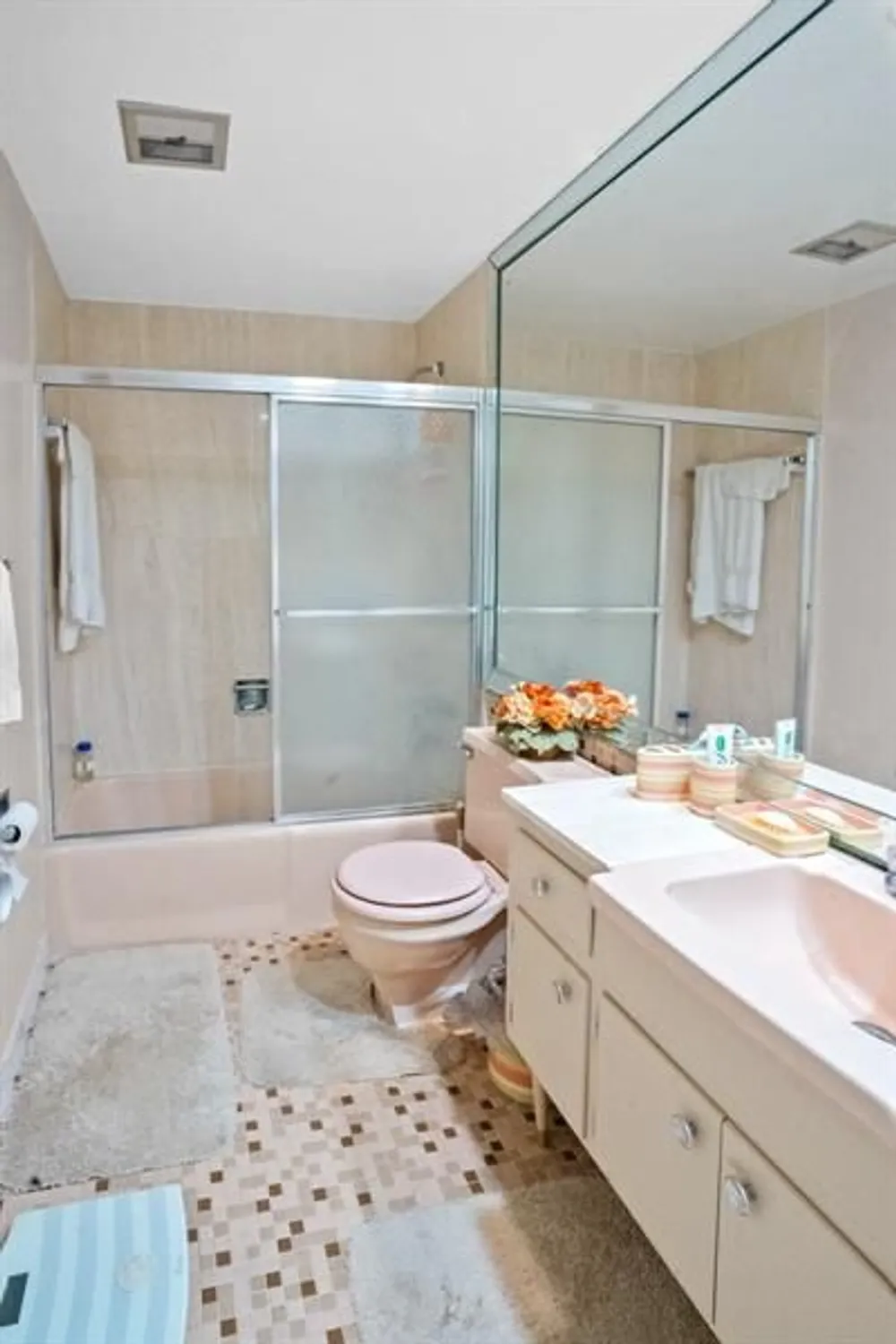 Property Slideshow image 17 of 27 | 3300 ne 36th st 201, Fort Lauderdale, FL, 33308