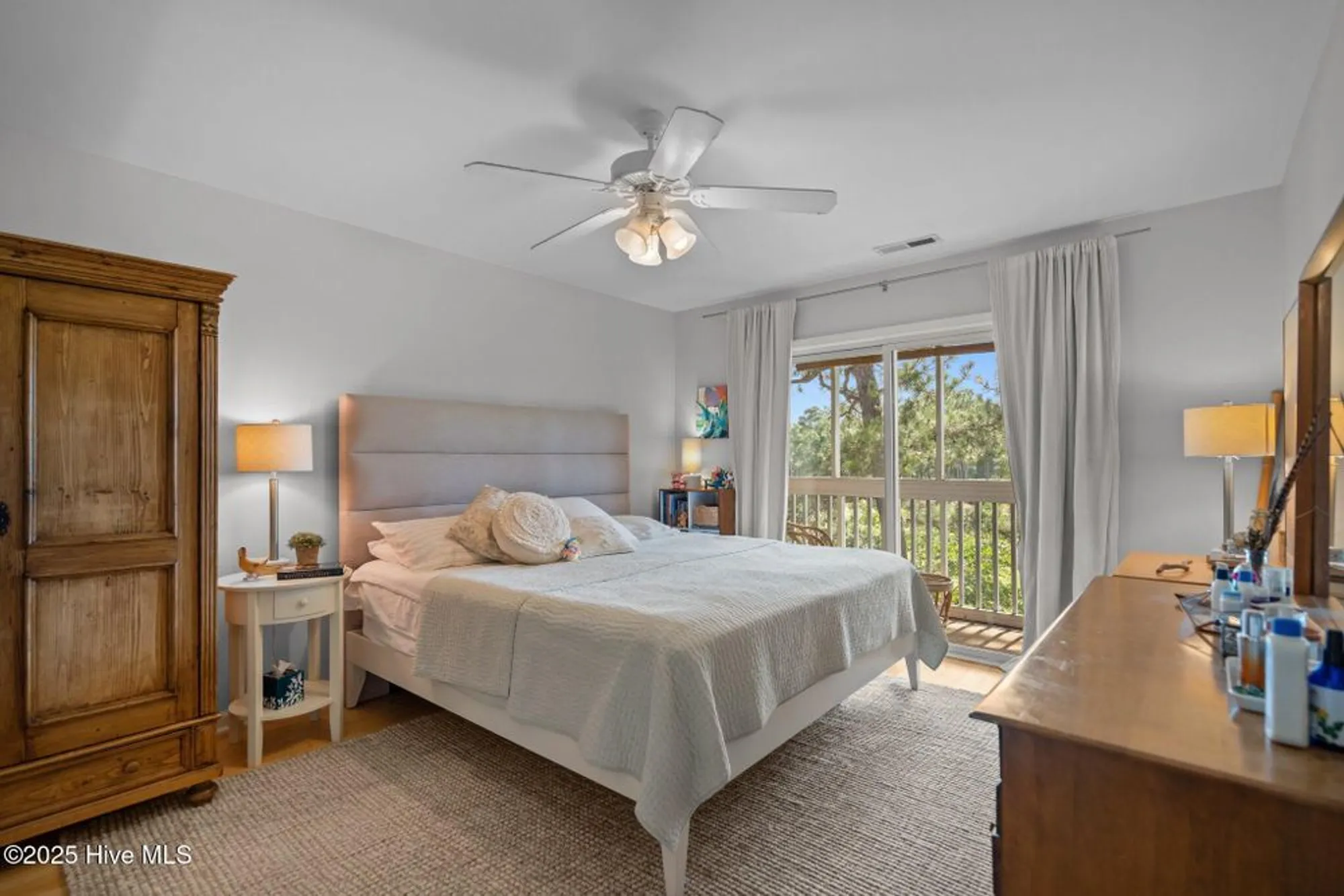 Property Slideshow image 15 of 38 | 3350 club villa dr se unit 1206, Southport, NC, 28461