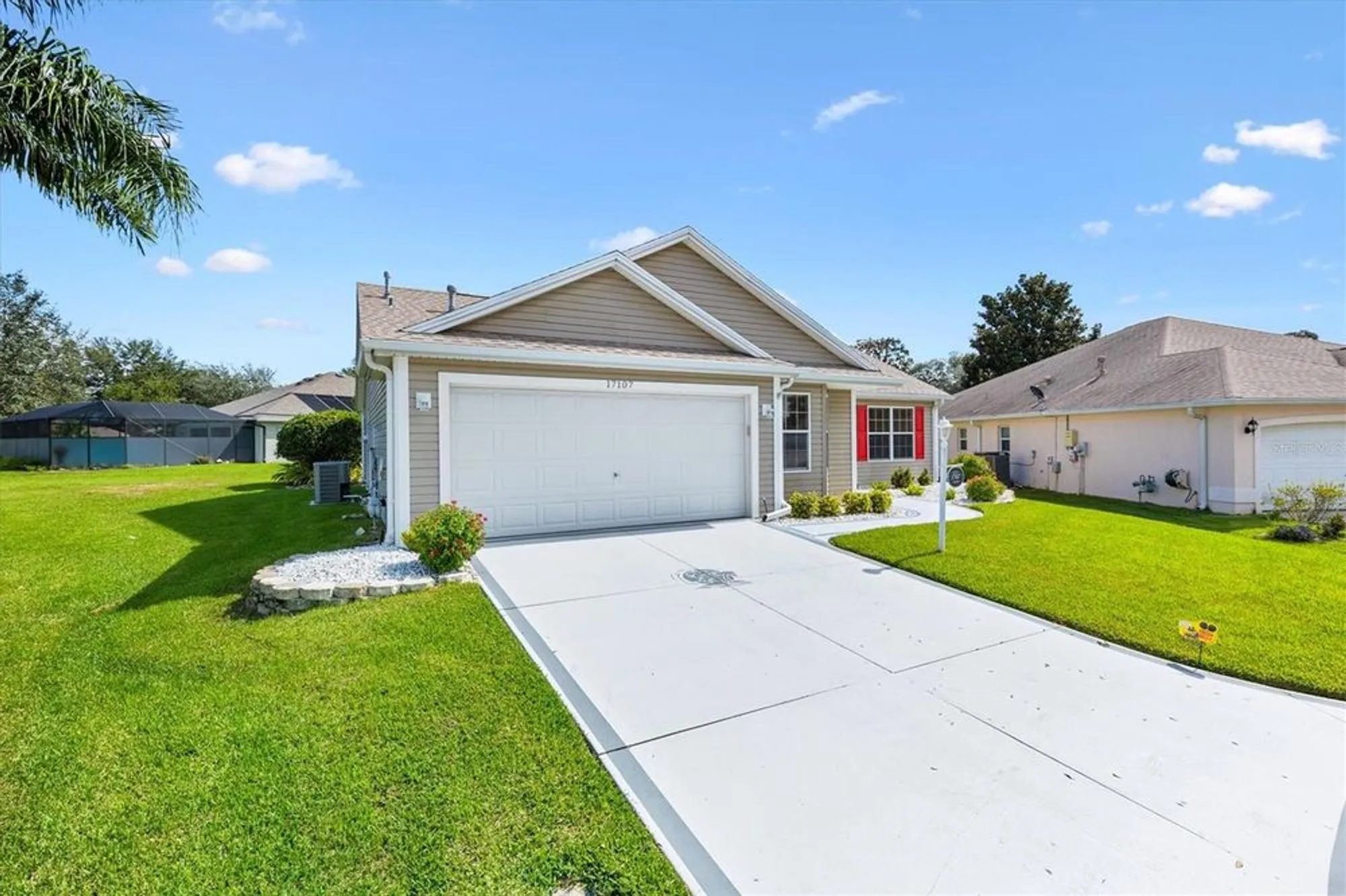 Property Slideshow image 2 of 34 | 17107 se 93rd exeter ct, The Villages, FL, 32162