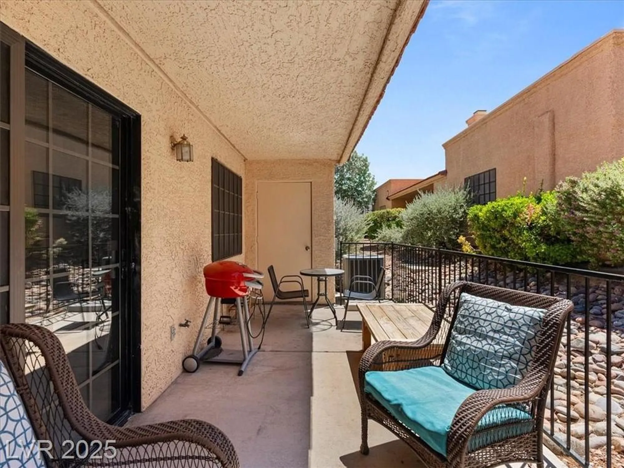 Property Slideshow image 19 of 43 | 2851 s valley view blvd unit 1130, Las Vegas, NV, 89102