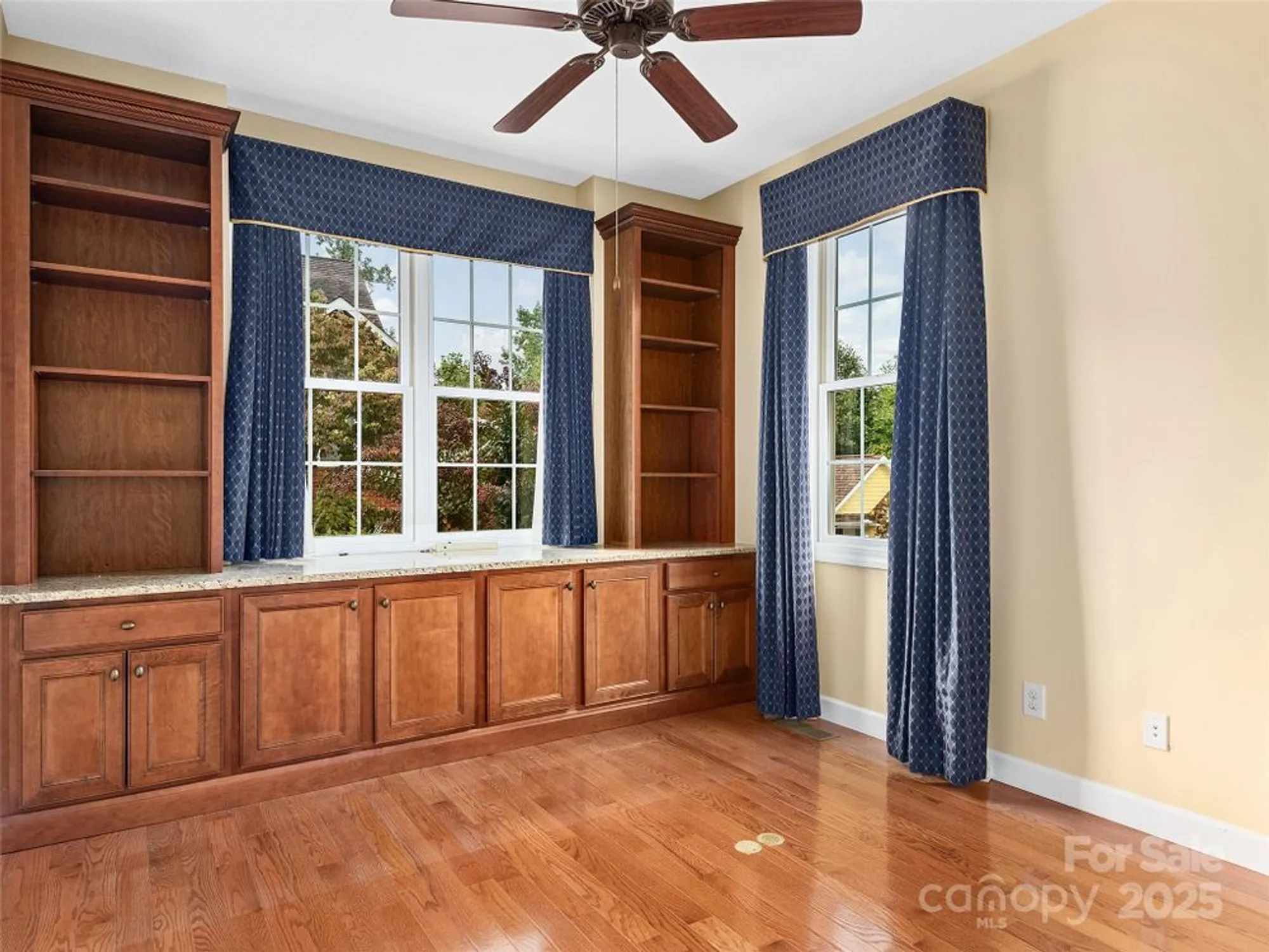 Property Slideshow image 17 of 35 | 54 deep valley ln, Hendersonville, NC, 28791