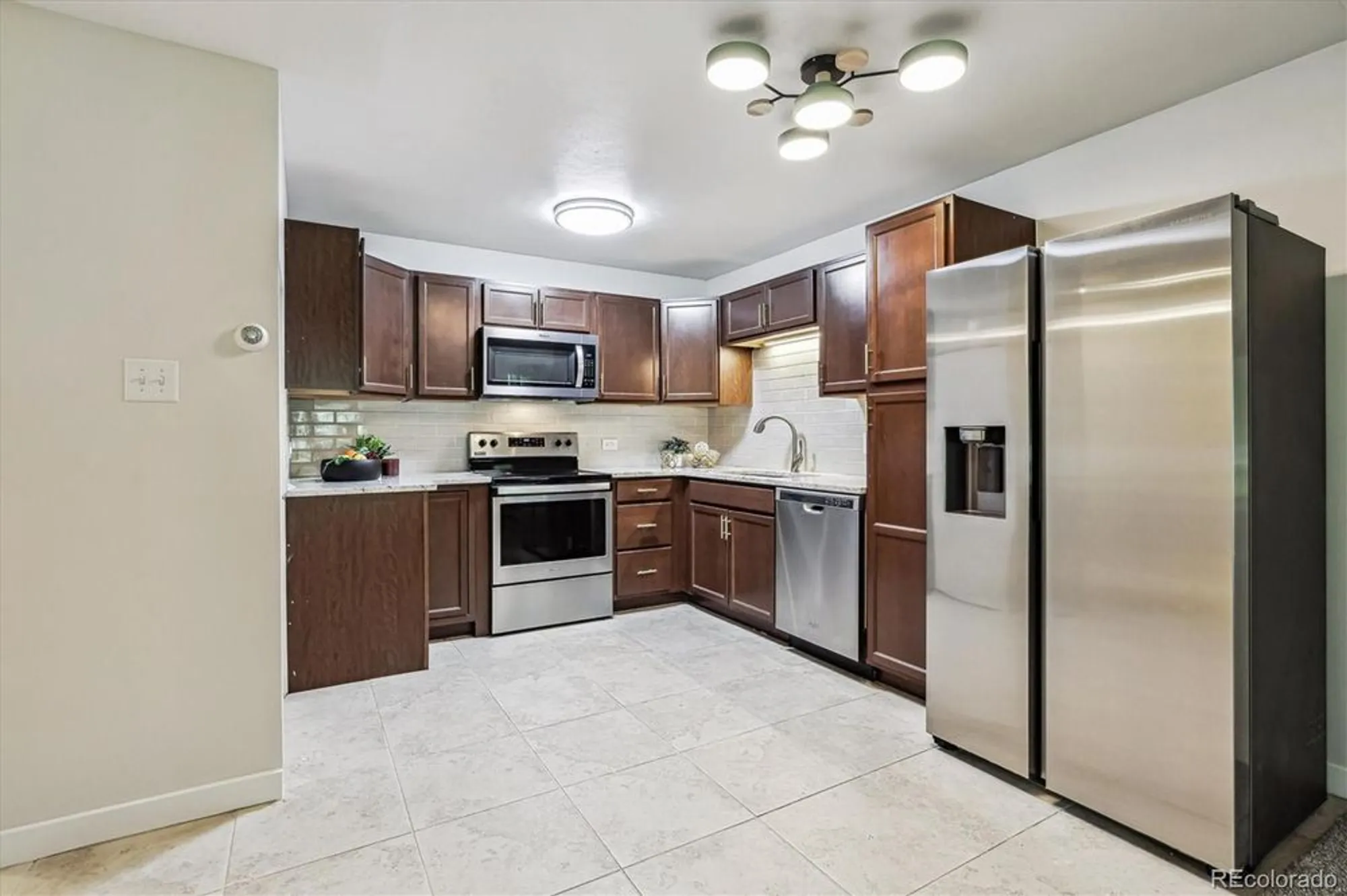Property Slideshow image 4 of 50 | 650 s alton way apt 10a, Denver, CO, 80247