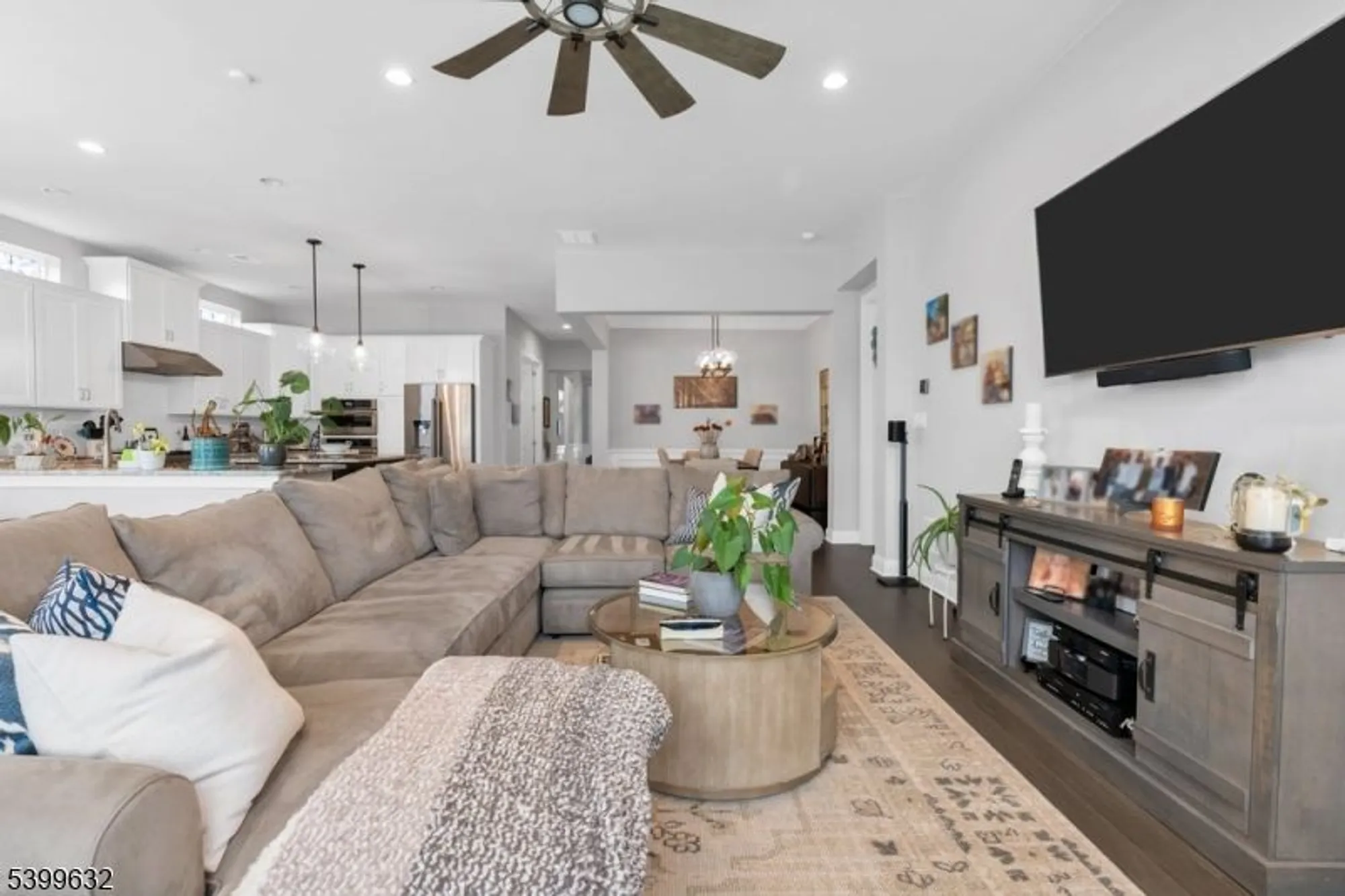 Property Slideshow image 18 of 44 | 48 drake way, Flanders, NJ, 07836