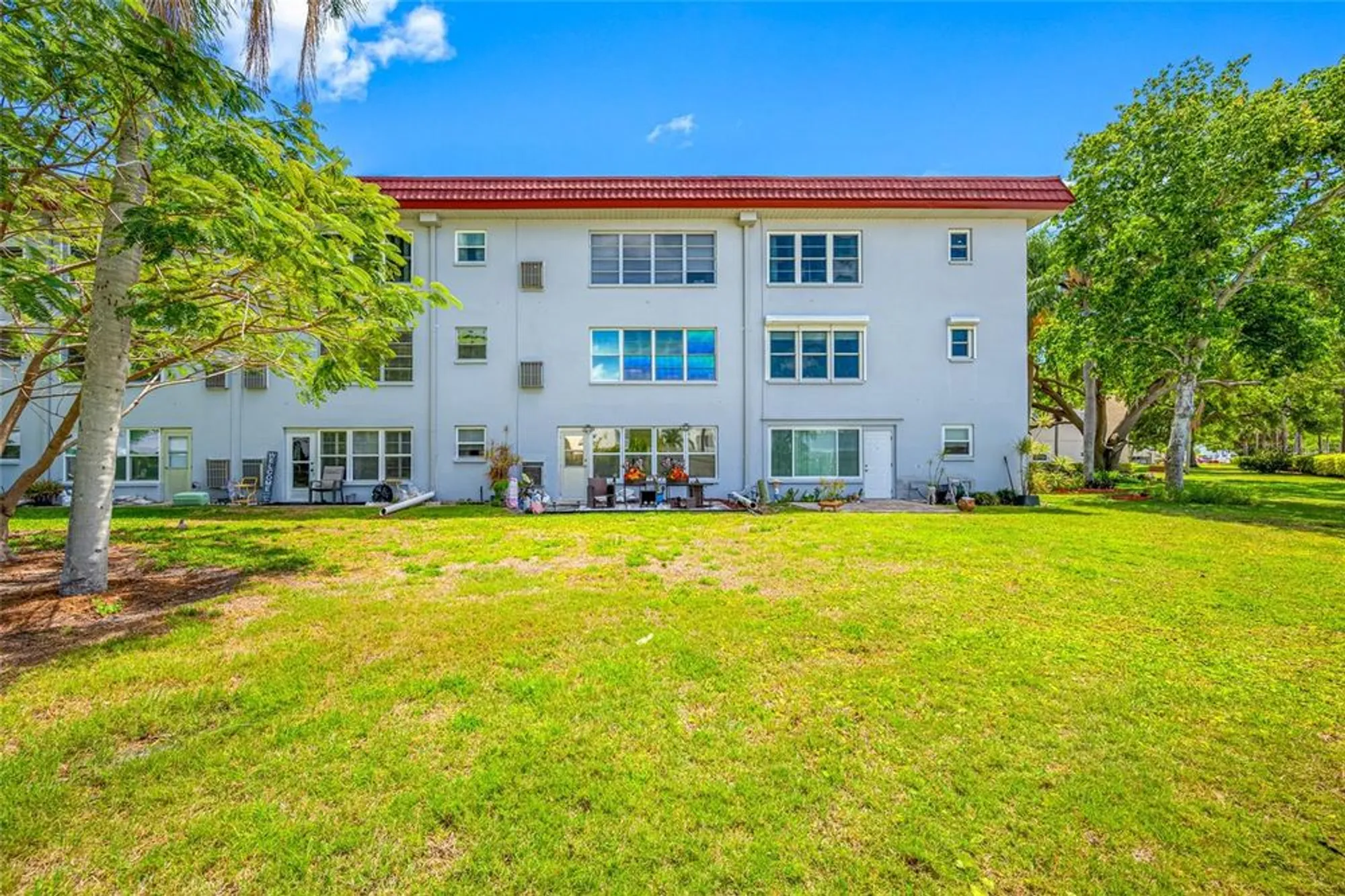 Property Slideshow image 1 of 39 | 5660 80th st n unit d207, St Petersburg, FL, 33709