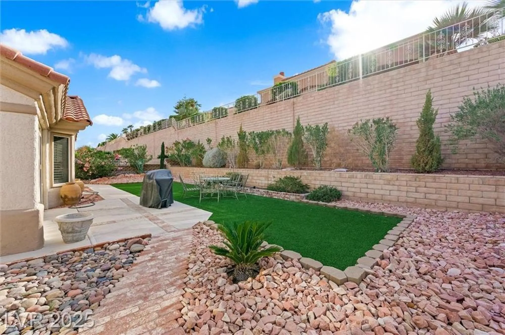 Property Slideshow image 50 of 52 | 2725 byron dr, Las Vegas, NV, 89134