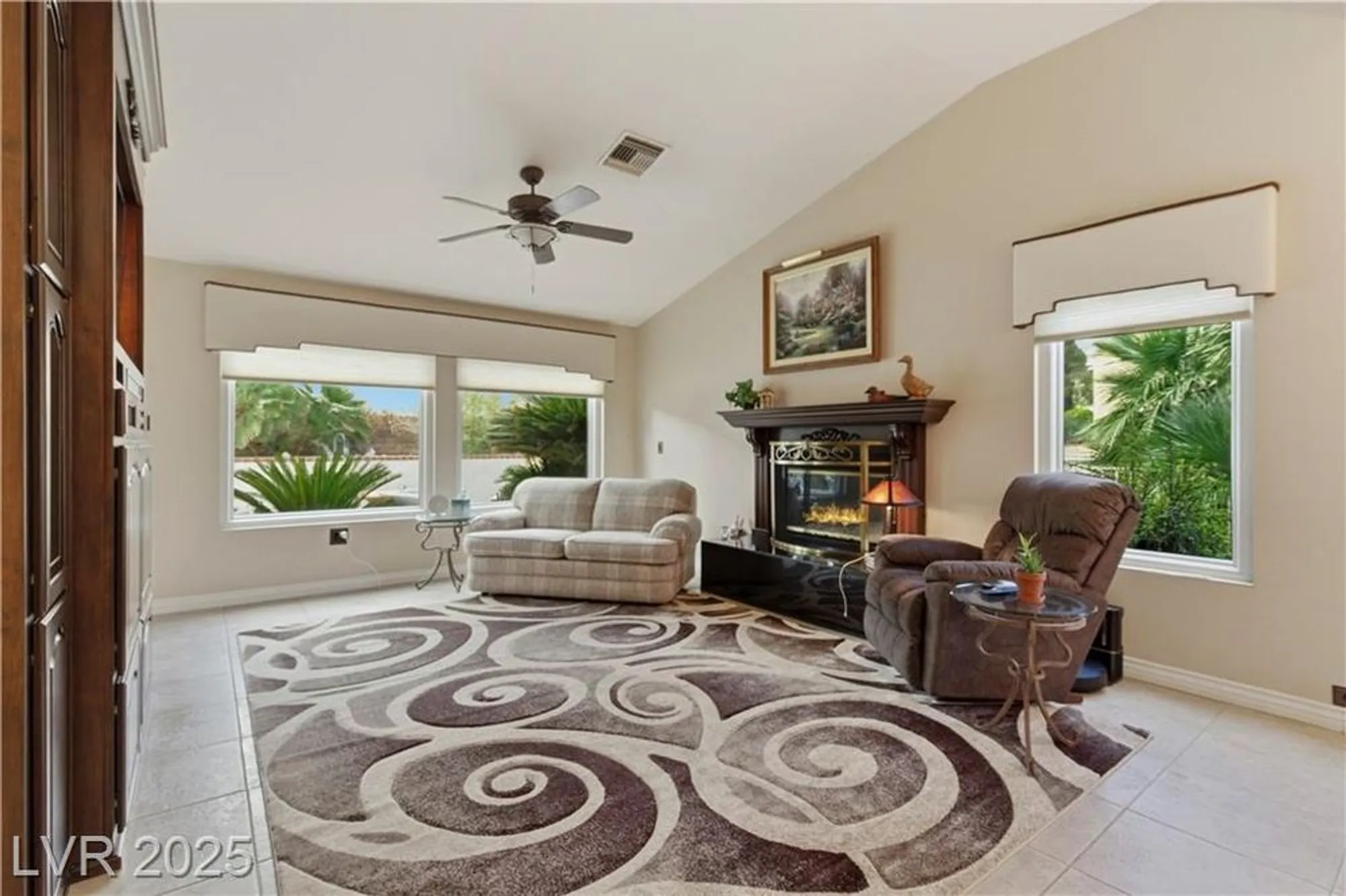 Property Slideshow image 16 of 60 | 8909 meadowood dr, Las Vegas, NV, 89134