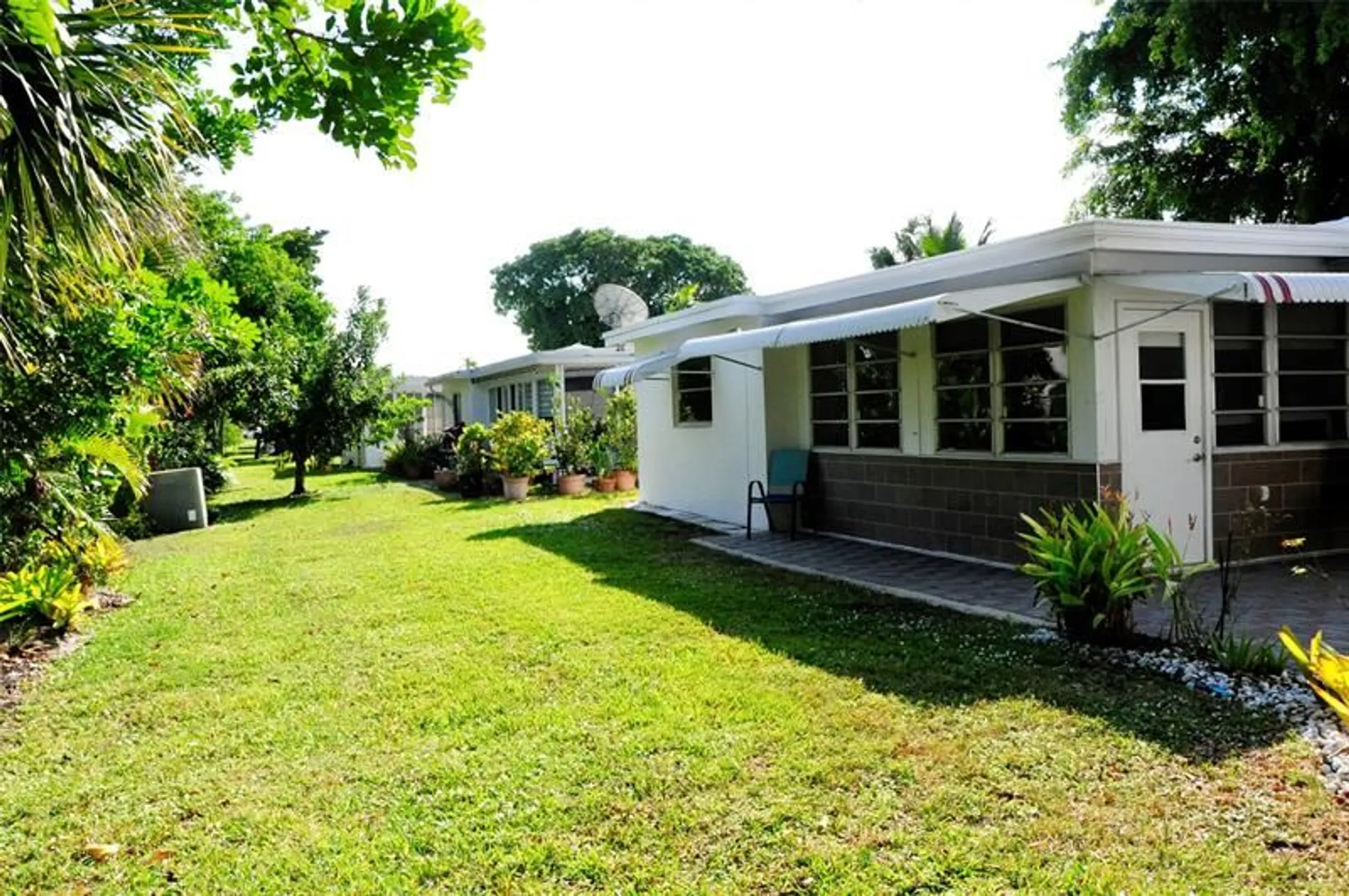 Property Slideshow image 25 of 31 | 2630 e golf blvd, Pompano Beach, FL, 33064