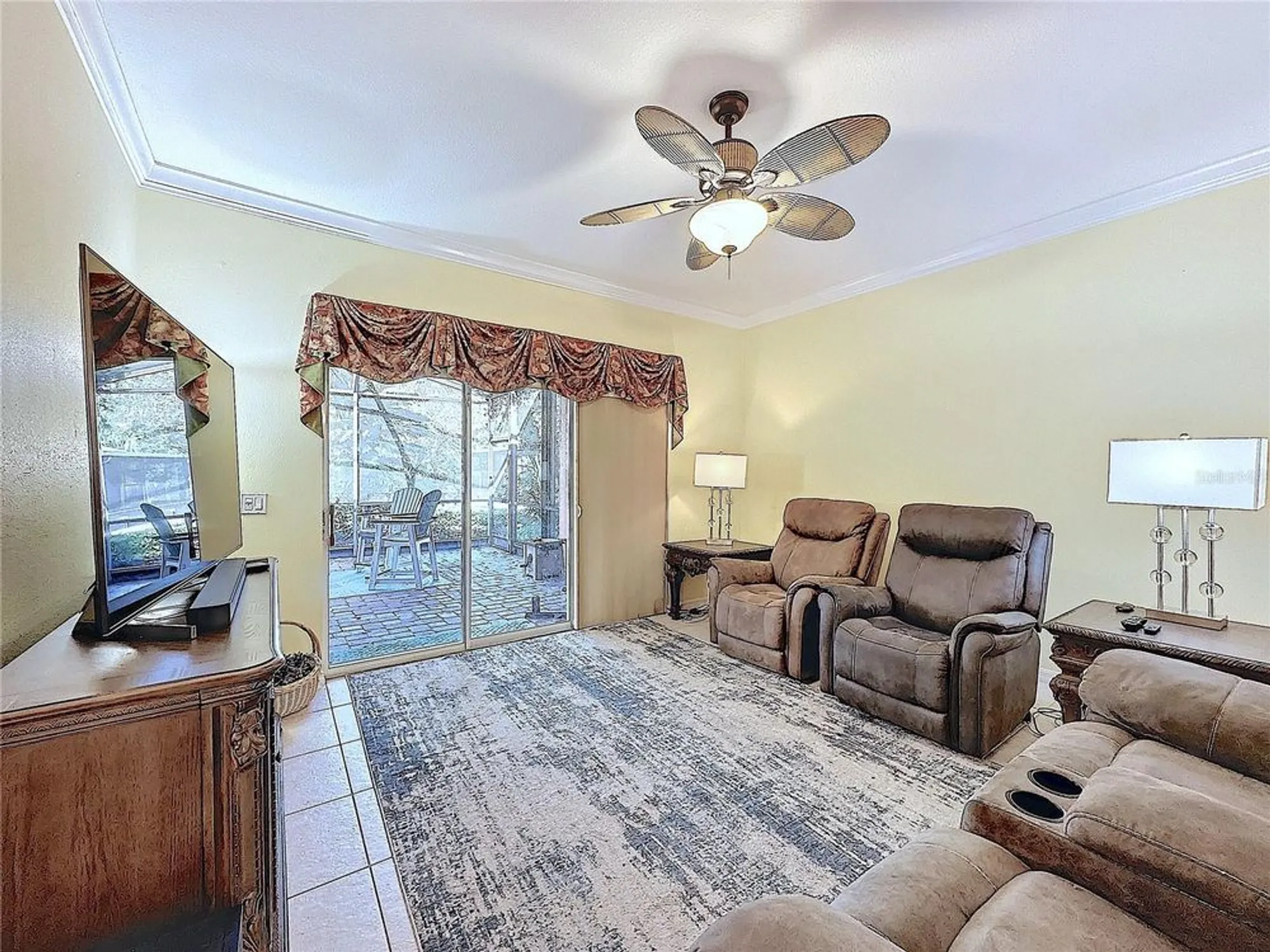 Property Slideshow image 7 of 61 | 258 sand piper dr, Poinciana, FL, 34759
