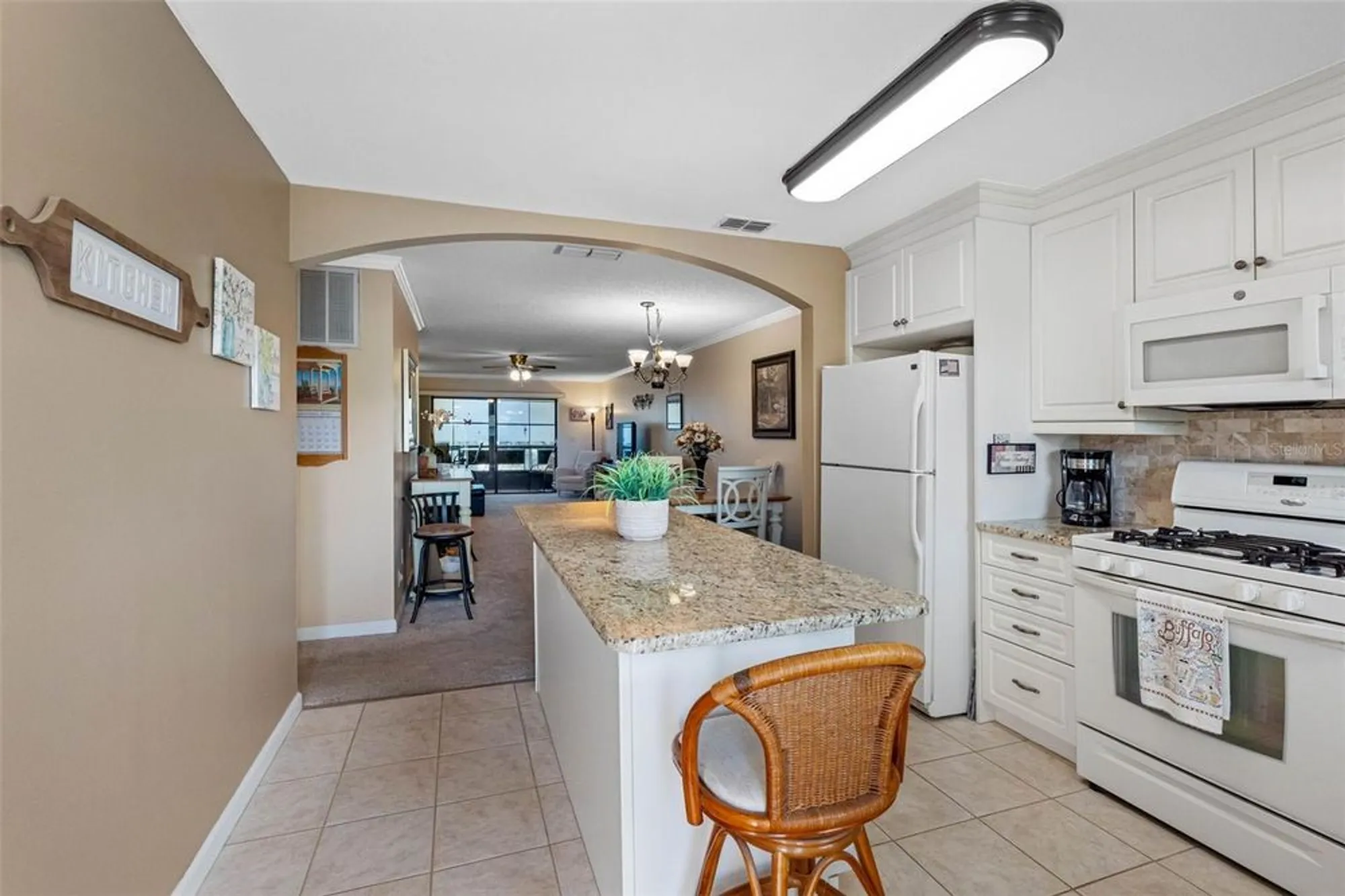 Property Slideshow image 8 of 46 | 5970 80th st n unit 411, St Petersburg, FL, 33709