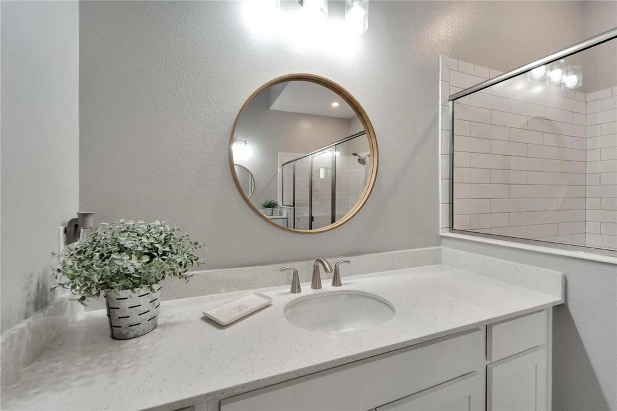 Property Slideshow image 31 of 62 | 5243 wishing arch dr, Apollo Beach, FL, 33572