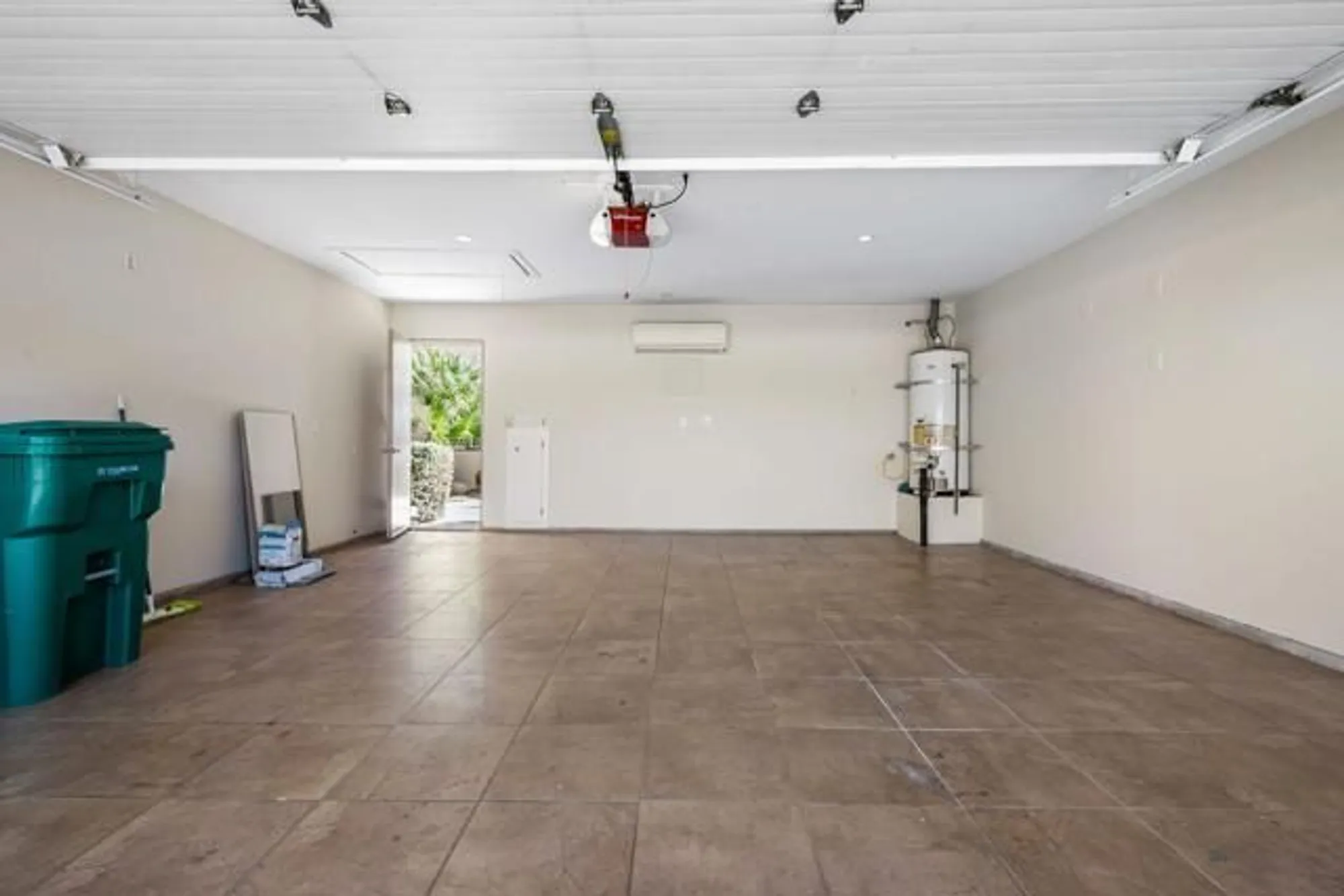 Property Slideshow image 35 of 42 | 54108 oak tree a143, La Quinta, CA, 92253