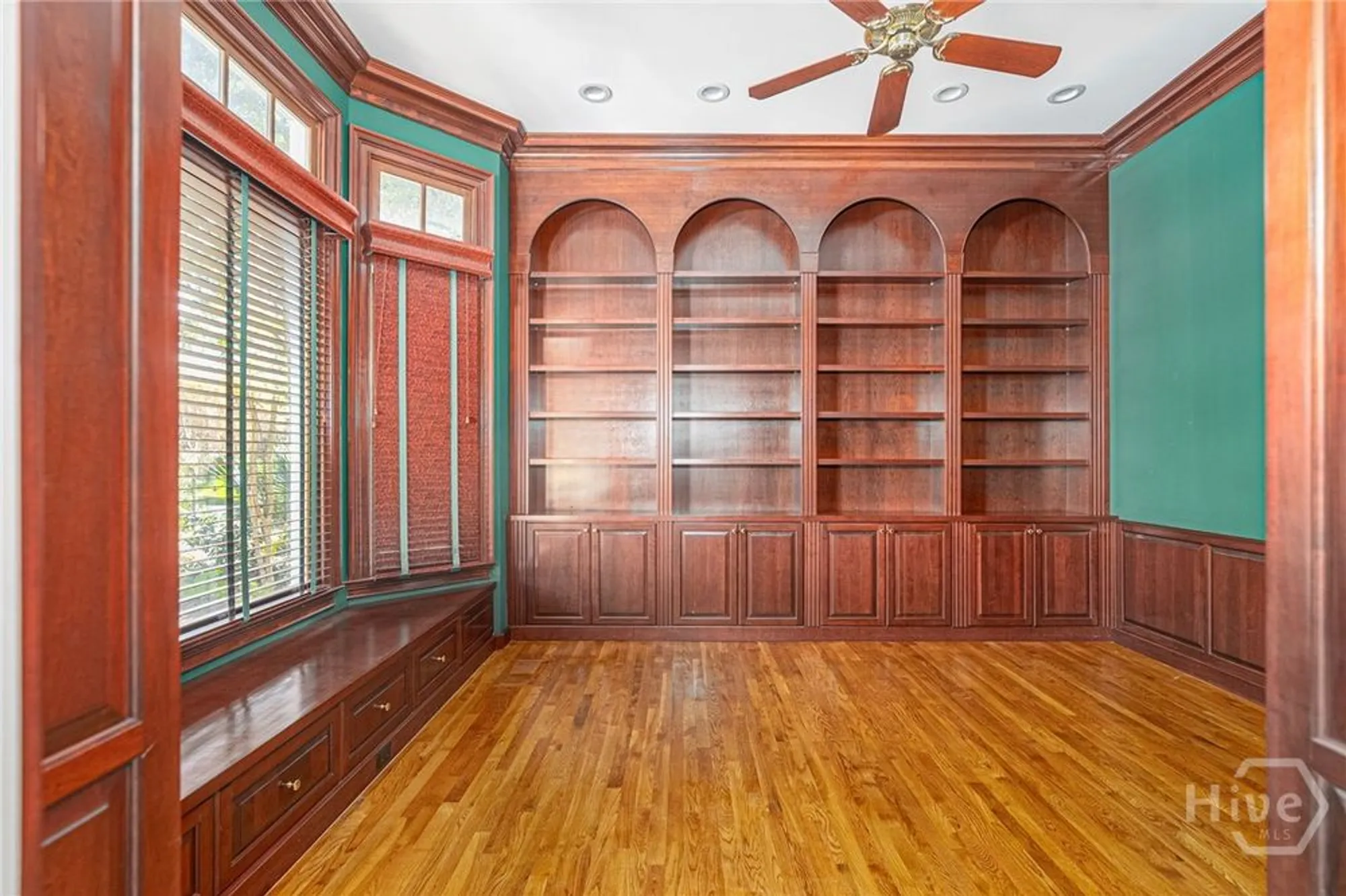 Property Slideshow image 11 of 42 | 8 spring marsh cir, Savannah, GA, 31411