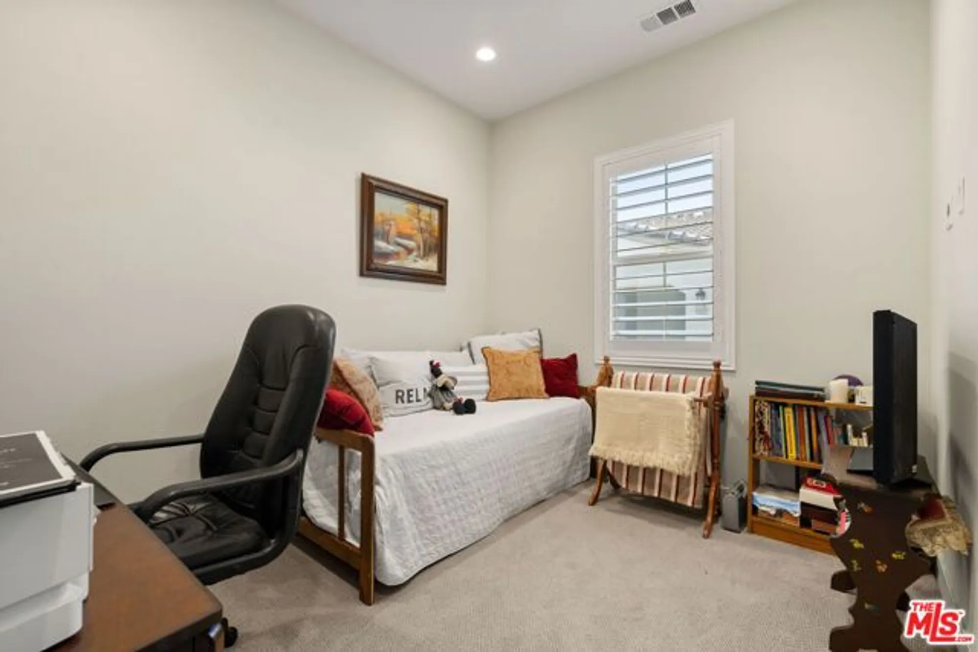 Property Slideshow image 12 of 24 | 10844 riveria ct, Cypress, CA, 90720