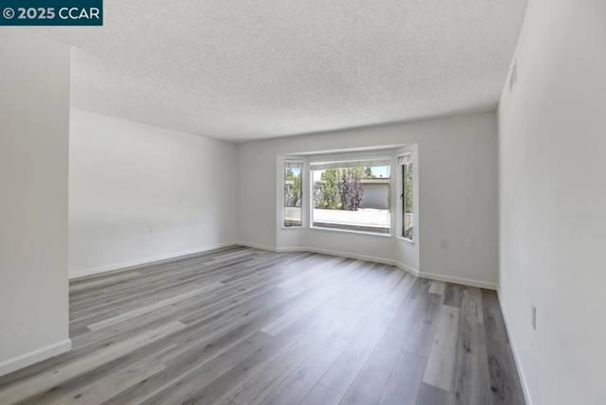 Property Slideshow image 10 of 34 | 1333 singingwood ct apt 1, Walnut Creek, CA, 94595