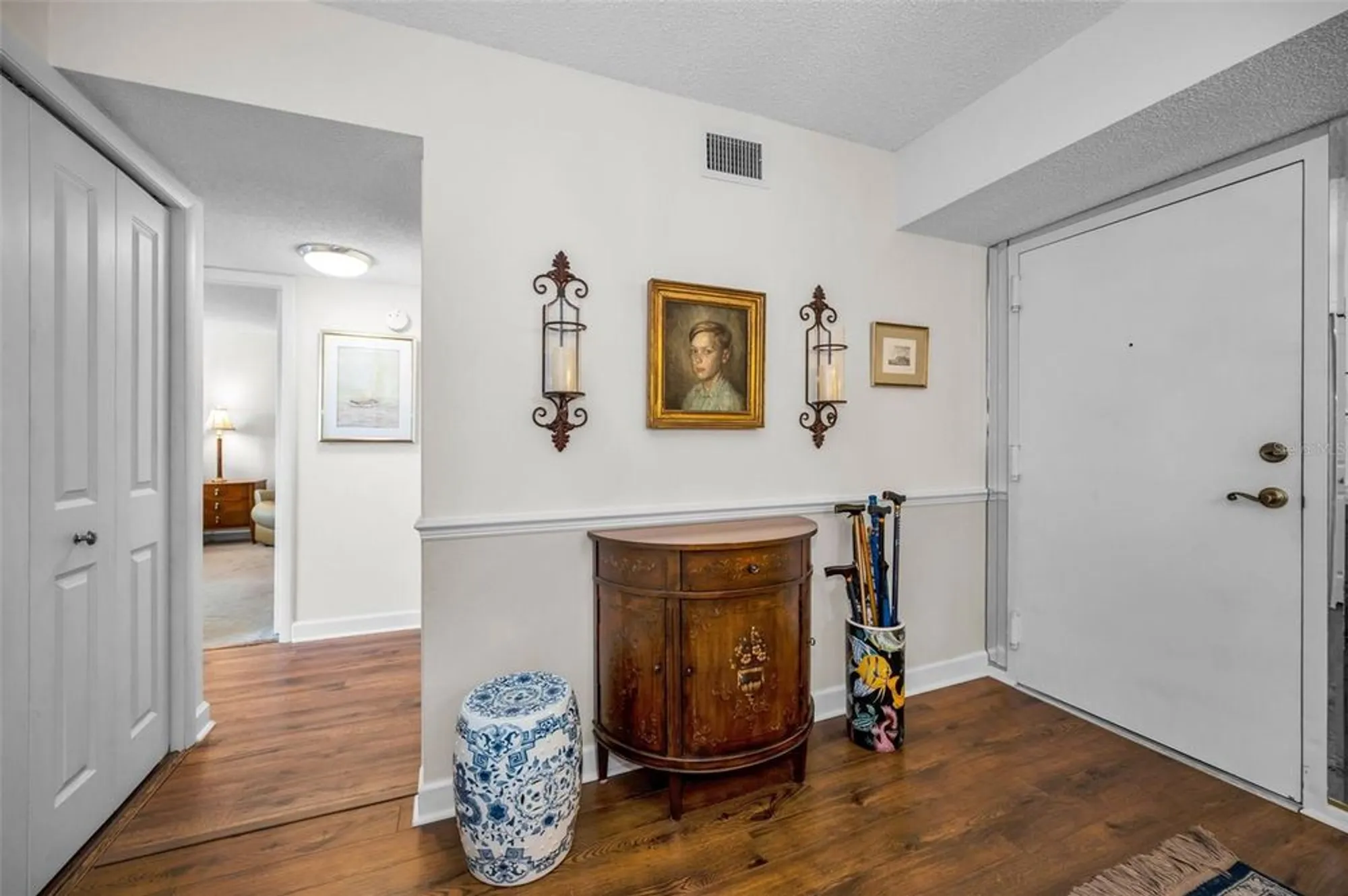 Property Slideshow image 3 of 42 | 632 edgewater dr 433, Dunedin, FL, 34698